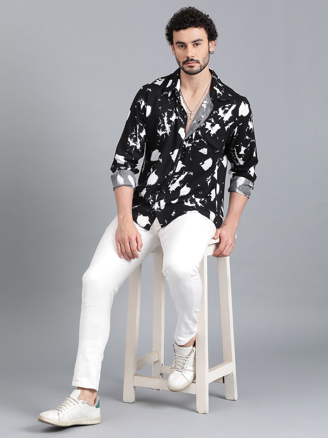 

Kotty Men Spread Collar Dyed Casual Shirt, Black