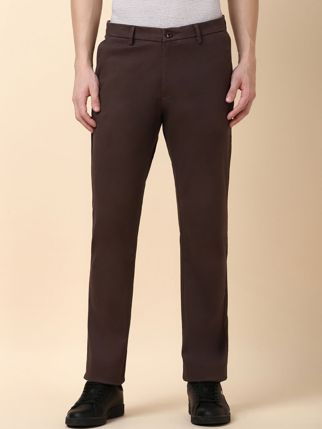 

Allen Solly Men Solid Regular Fit Trousers, Brown