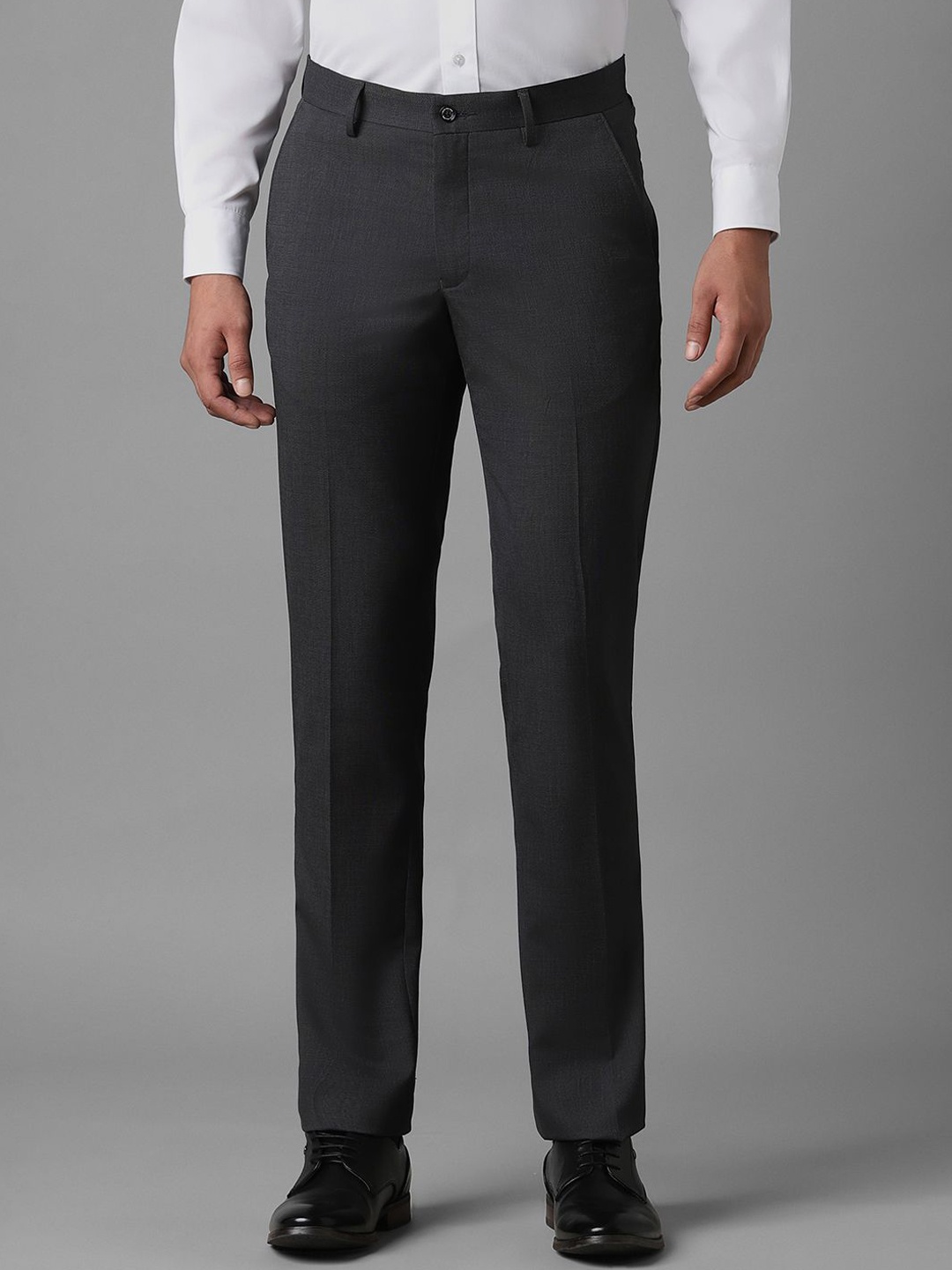 

Louis Philippe Men Slim Fit Trousers, Black