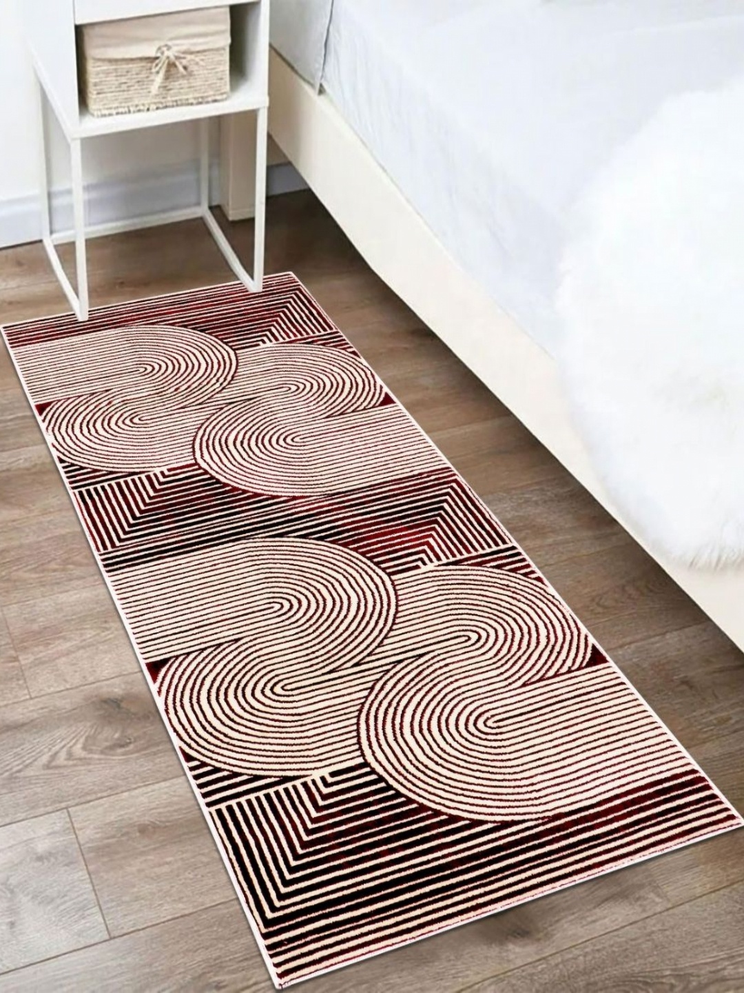 

MODEFE Rust & White Geometric Anti-Skid Rectangular Carpet
