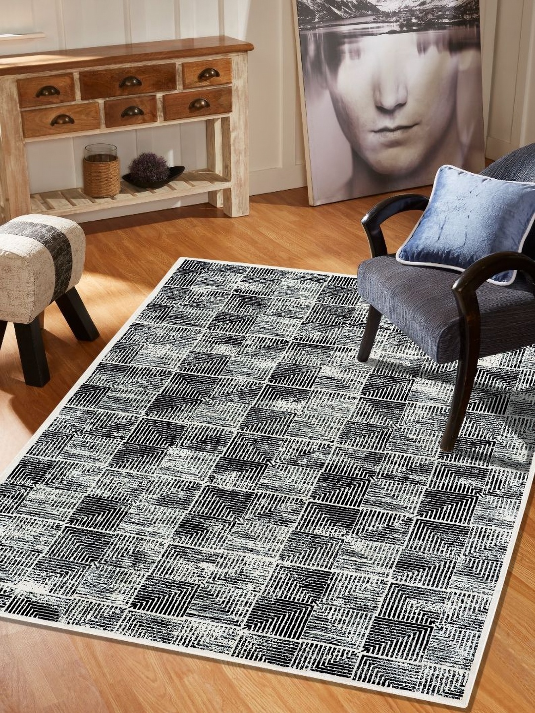 

MODEFE Black & White Geometric Shaggy Anti-Skid Carpet