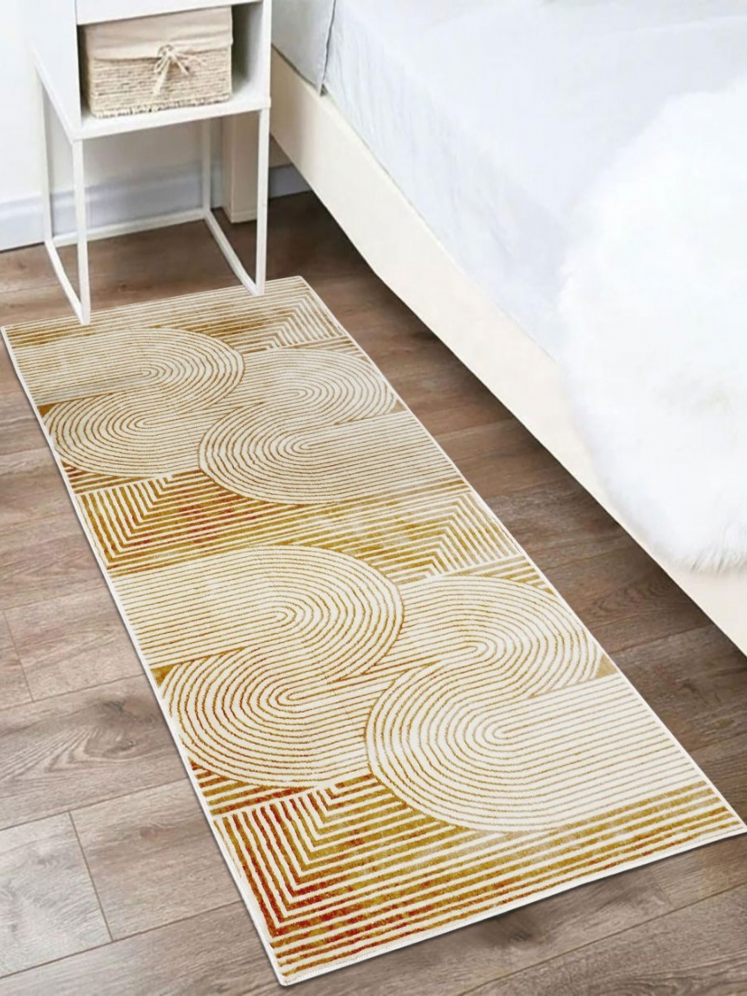 

MODEFE Brown & White Geometric Shaggy Anti-Skid Carpet