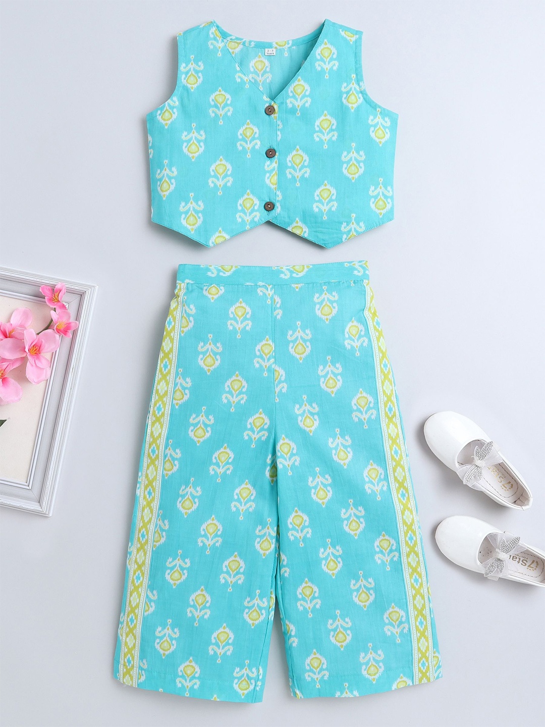 

The Magic Wand Girls V Neck Sleevelss Printed Top with Pyjamas, Blue