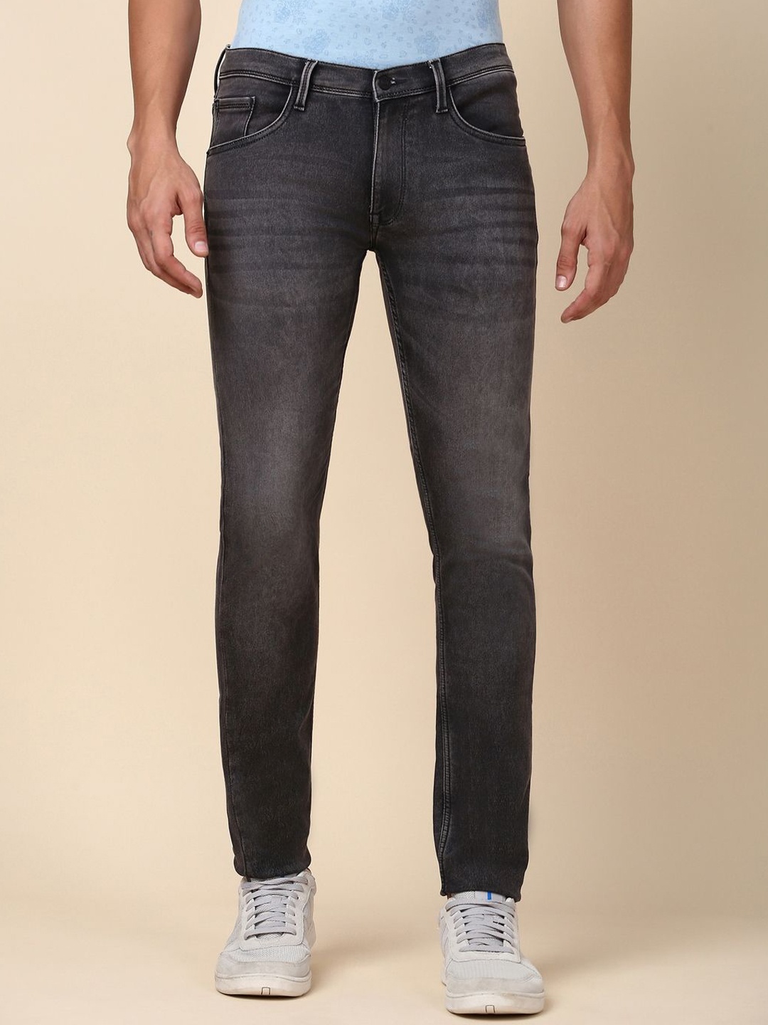 

Allen Solly Men Skinny Fit Mid-Rise Clean Look Light Fade Jeans, Black