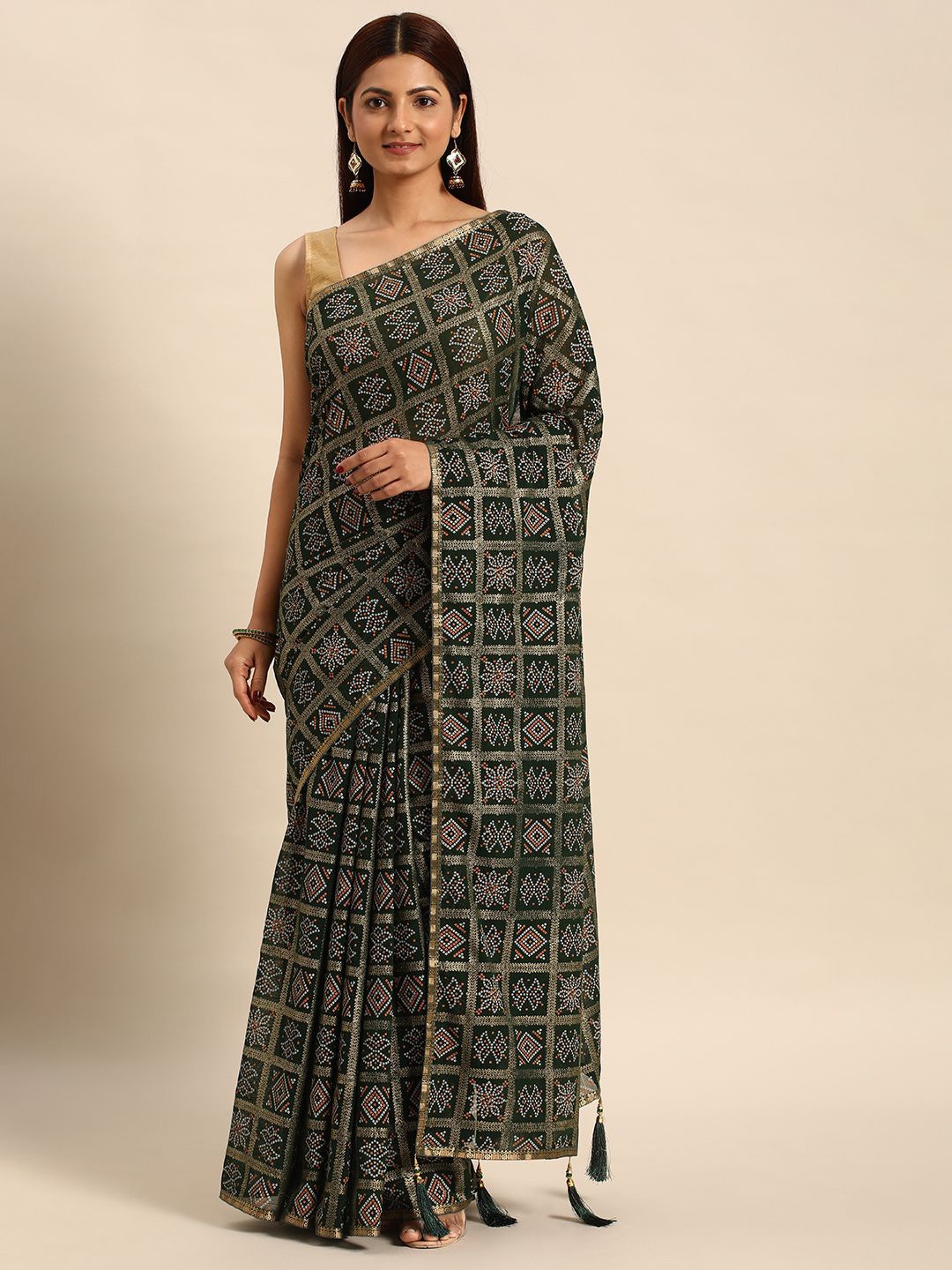

HERE&NOW Bandhani Gotta Patti Saree With Blouse Piece, Green