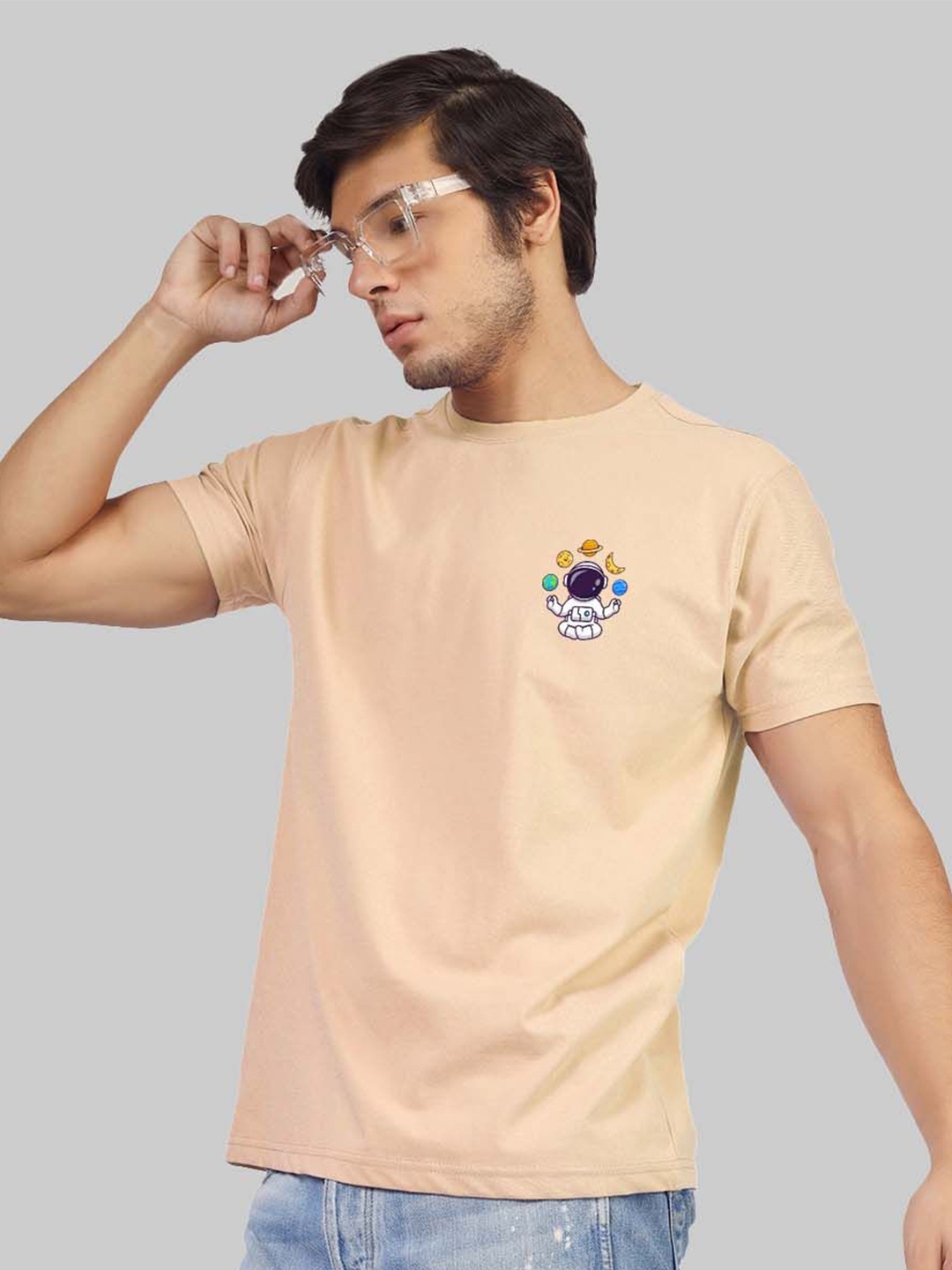 

Greylongg Men Round Neck Graphic Printed T-shirt, Beige