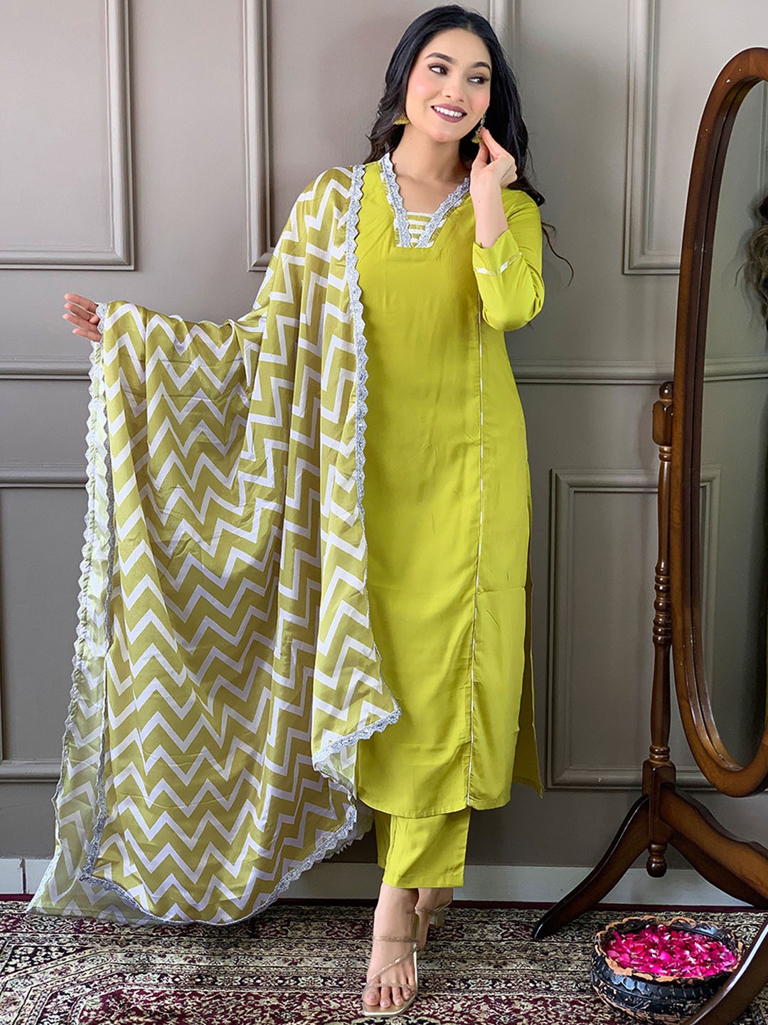 

KALINI Embroidered Regular Gotta Patti Kurta ,Trousers & Dupatta, Olive