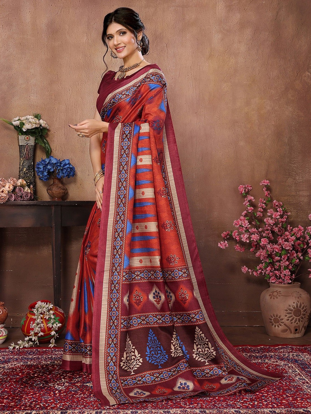 

KALINI Floral Mysore Silk Saree With Blouse Piece, Maroon
