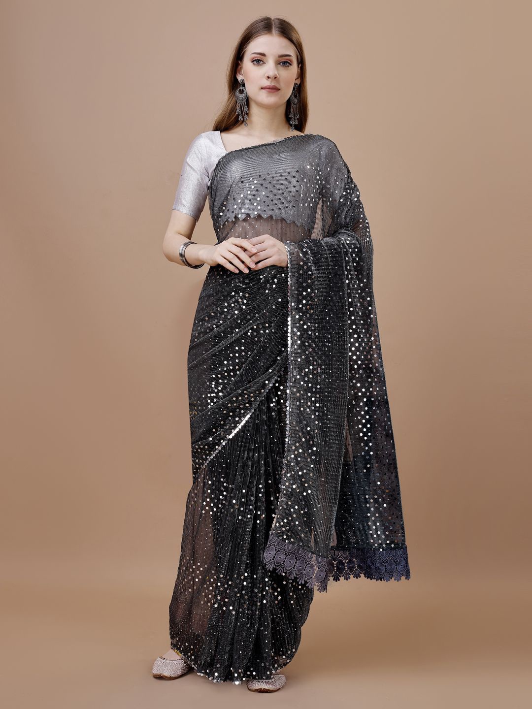 

HERE&NOW Embellished Mirror Work Saree, Black
