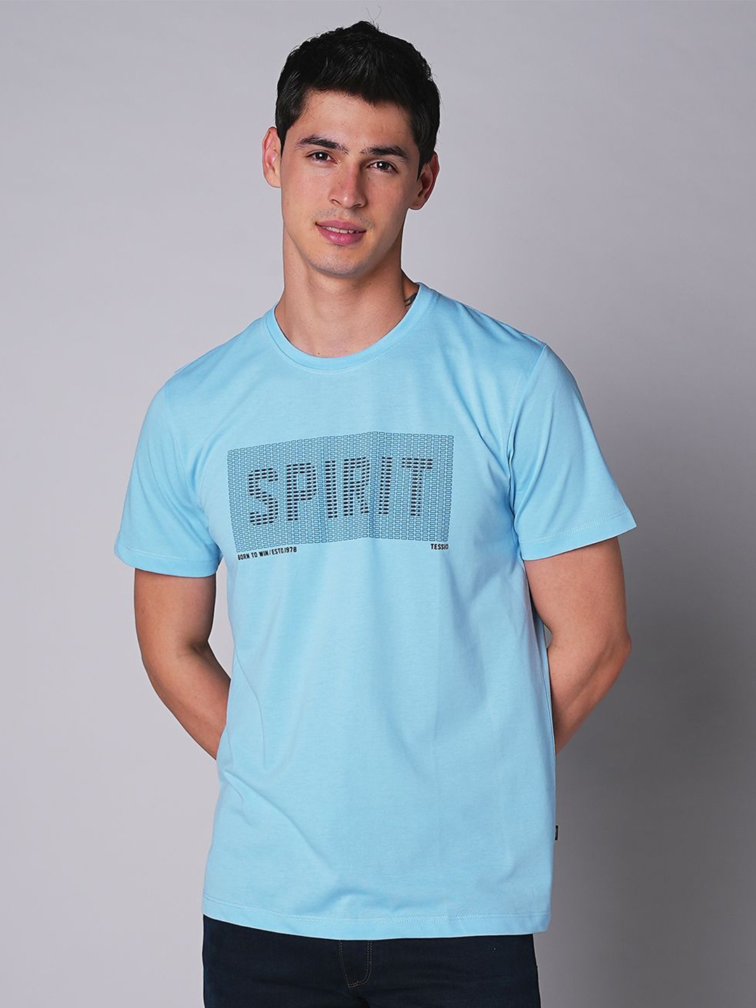 

TESSIO Men Typography Printed Round Neck T-shirt, Blue