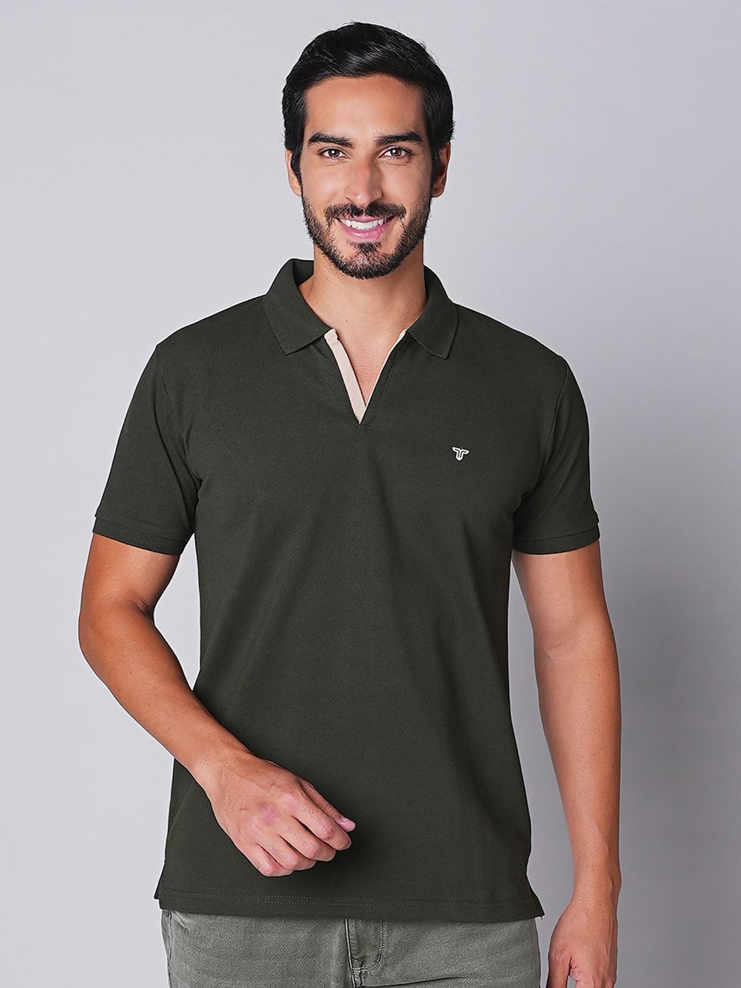 

TESSIO Men Solid Polo Collar T-shirt, Grey