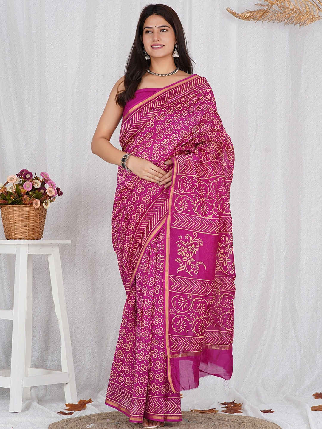 

Shivanya Handicrafts Ethnic Motifs Zari Pure Silk Block Print Saree, Pink