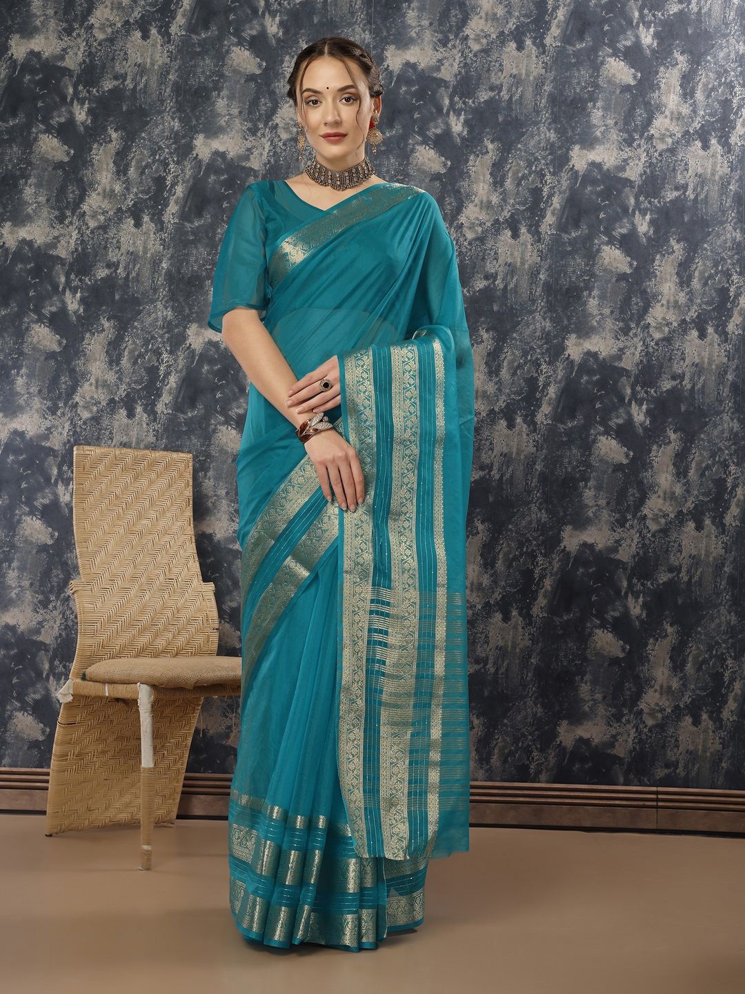 

HERE&NOW Zari Organza Saree With Blouse Piece, Teal