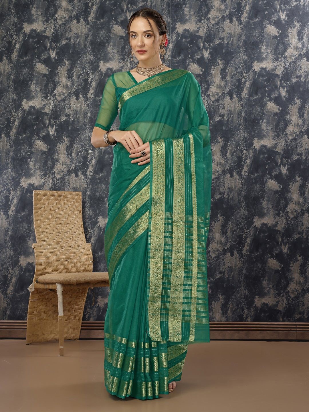 

HERE&NOW Zari Organza Saree, Green
