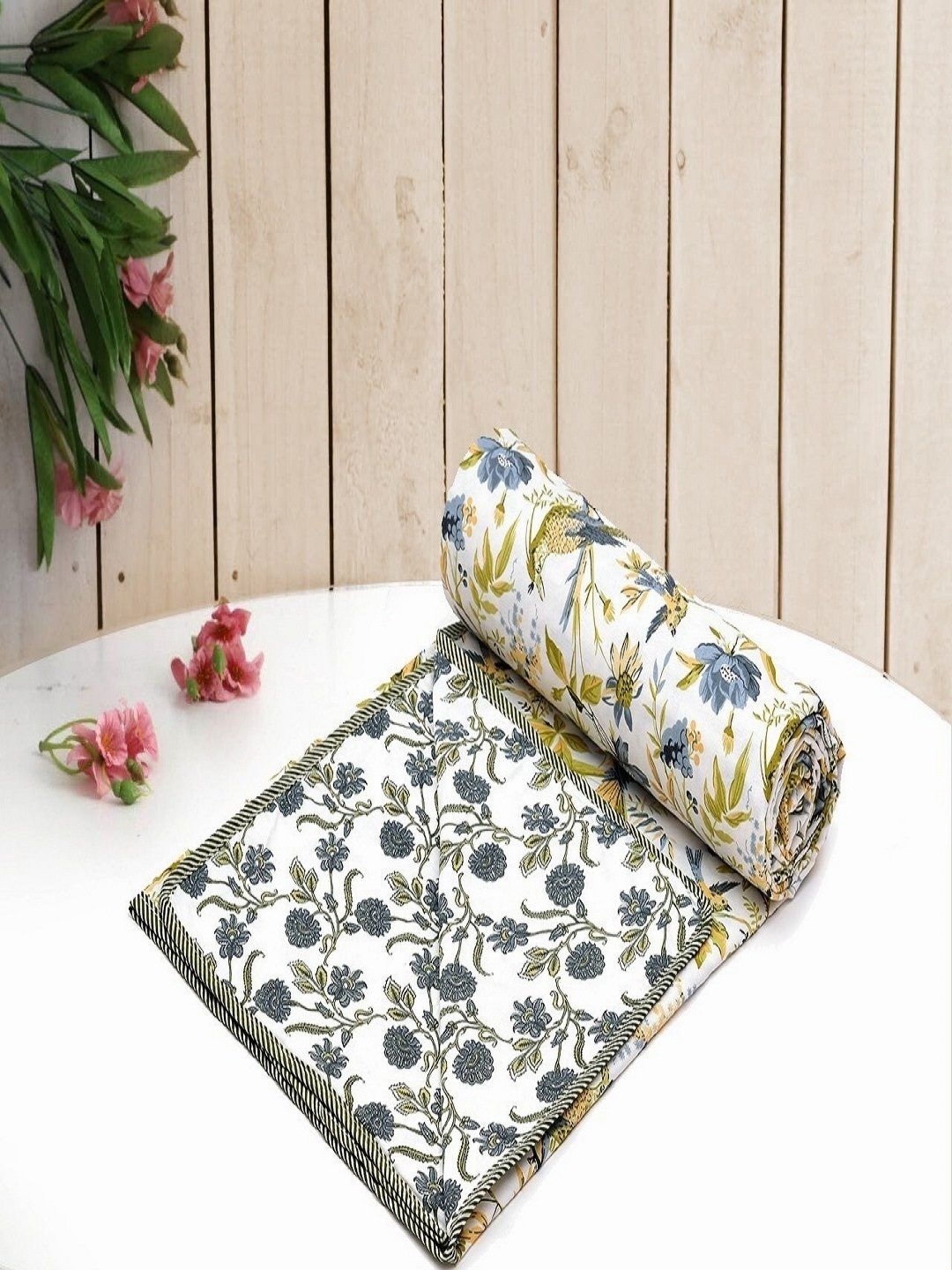 

CHICERY Green & Blue Floral AC Room 210 GSM Cotton Double Bed Dohar