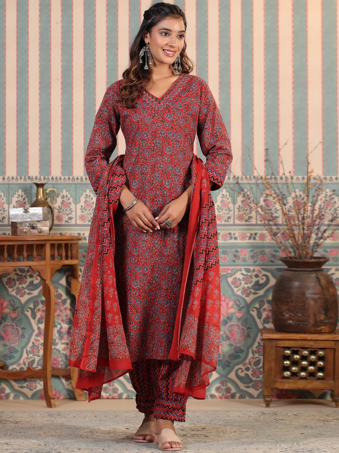 

AUTUMN LANE Floral Printed V-Neck Pure Cotton Sequinned Kurta With Salwar & Dupatta, Red