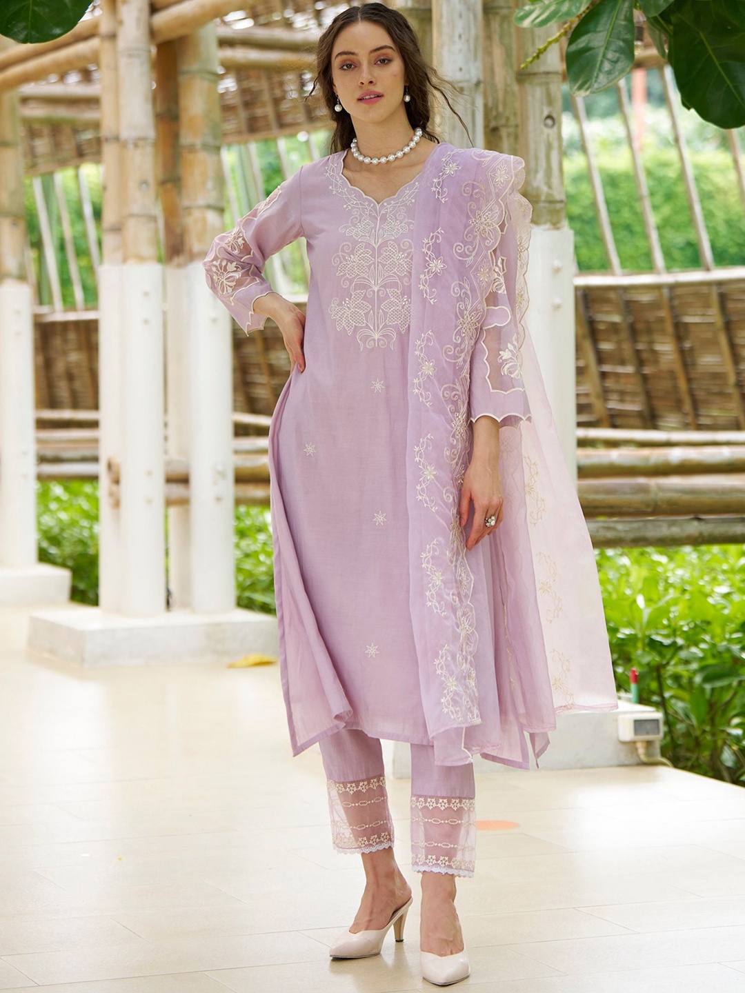

AUTUMN LANE Embroidered Thread Work V-Neck Straight Kurta With Trousers & Dupatta, Purple
