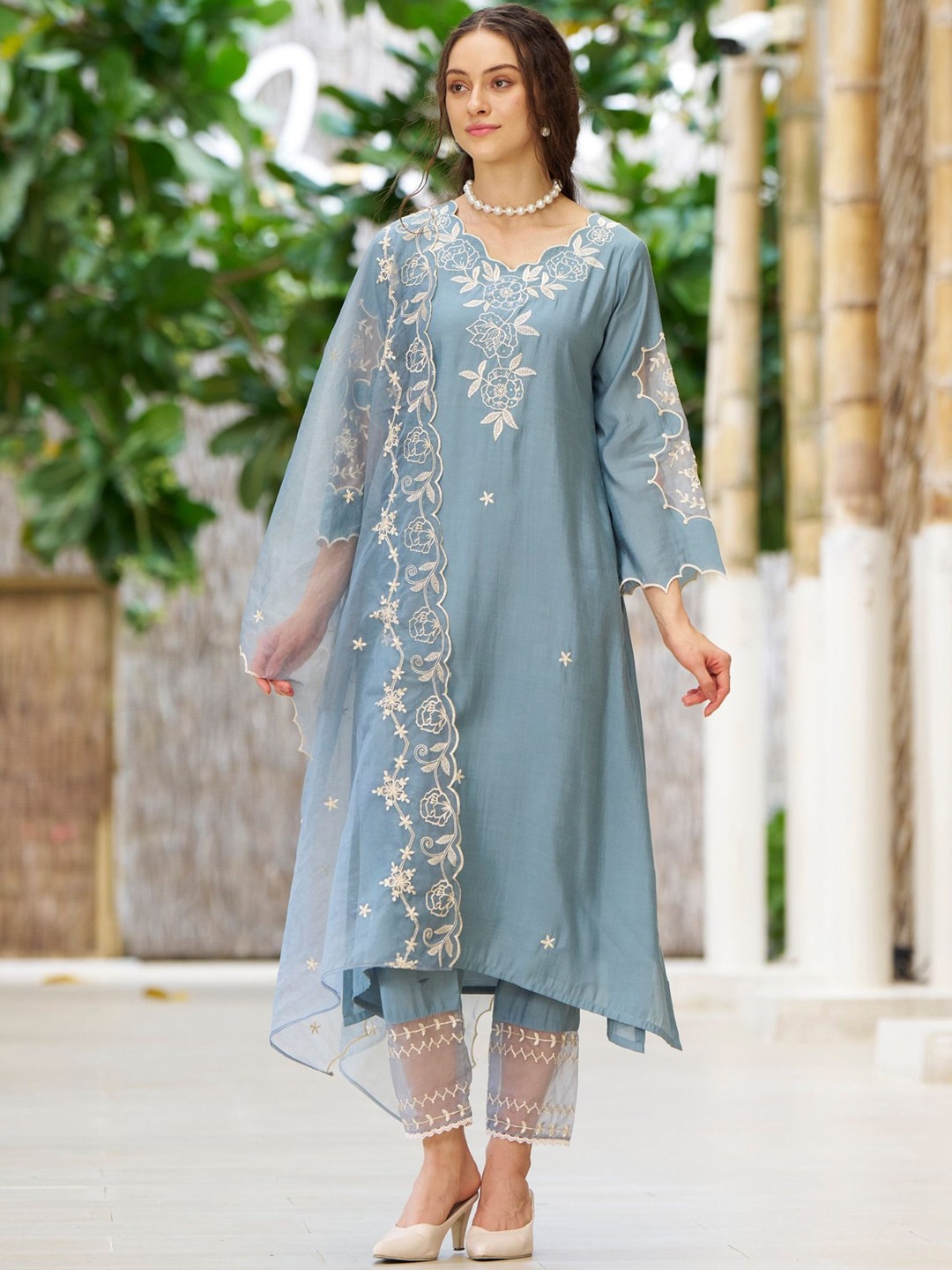 

AUTUMN LANE Embroidered Thread Work V-Neck Straight Kurta With Trousers & Dupatta, Blue