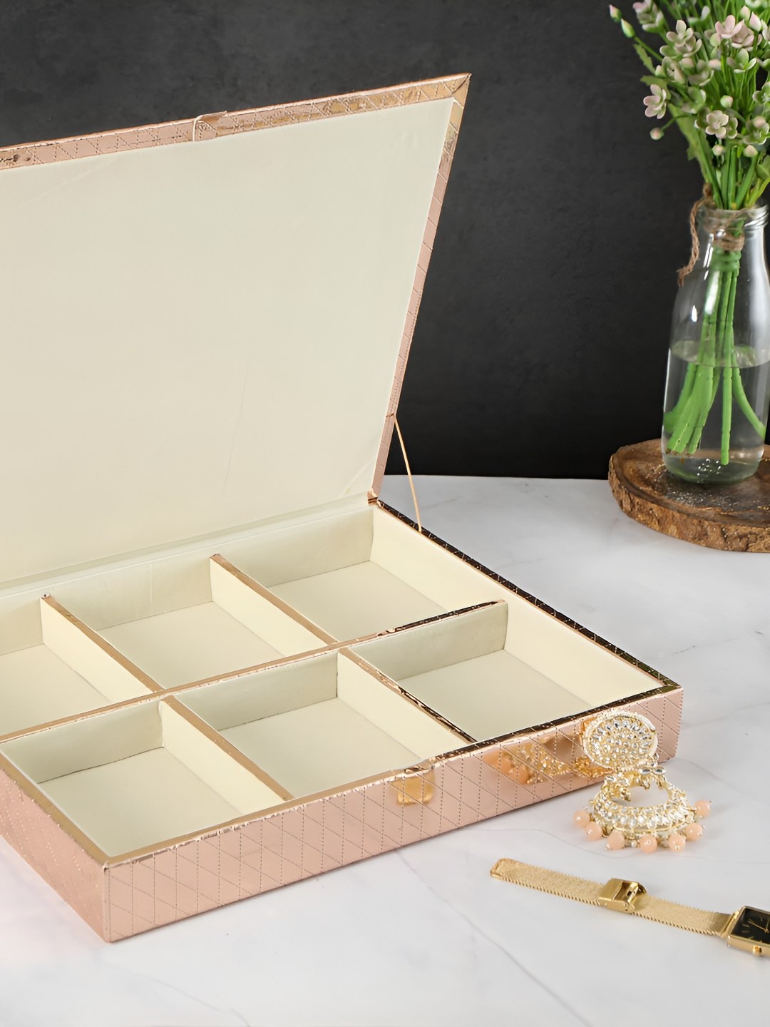 

THE HOME CO. Copper Toned & White Textured Jewellery Organiser