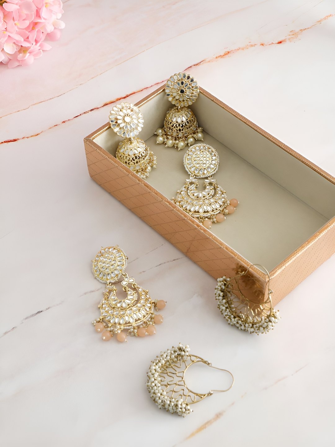 

THE HOME CO. Copper Toned & White Textured Jewellery Organiser