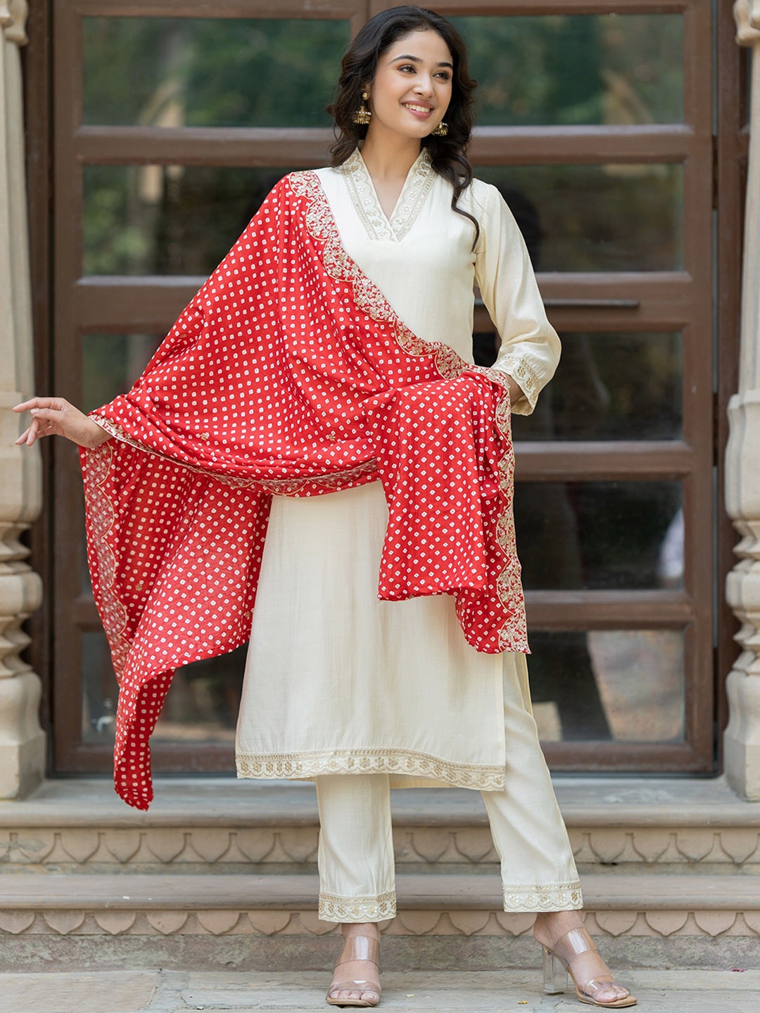 

ASPORA Bandhani Embroidered Sequinned V-Neck Kurta with Trousers & Dupatta, Cream