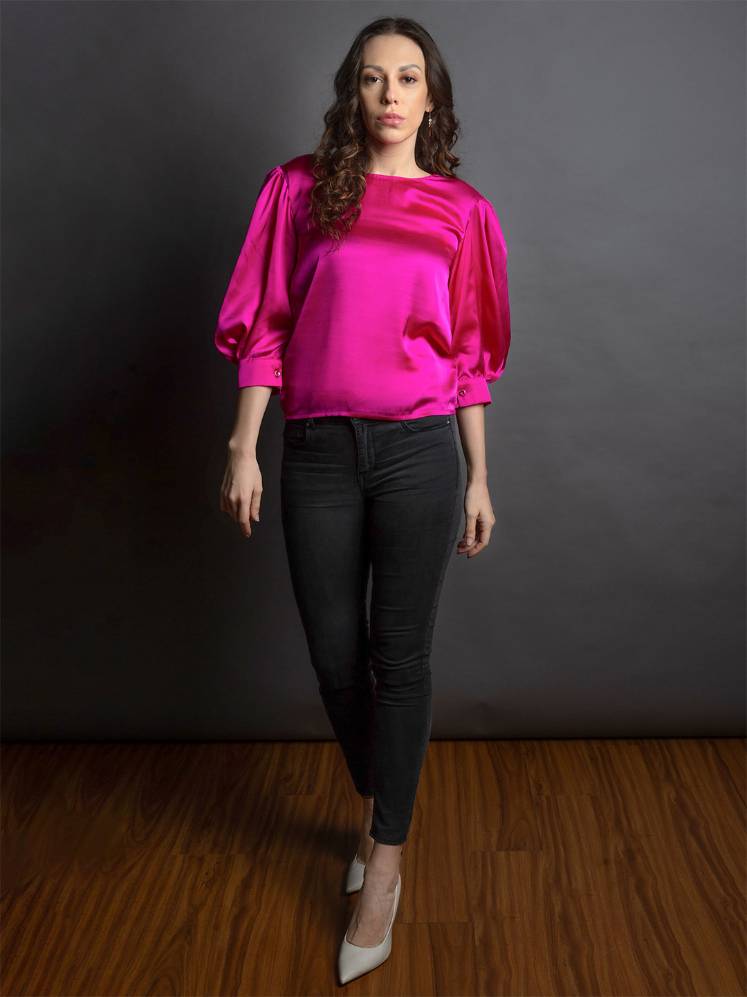 

EMBLAZE Satin Solid Round Neck Sheen Top, Pink