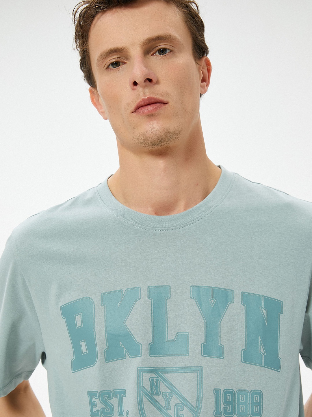 

Koton Men Varsity Printed Drop-Shoulder Sleeves Round Neck Pure Cotton T-shirt, Blue
