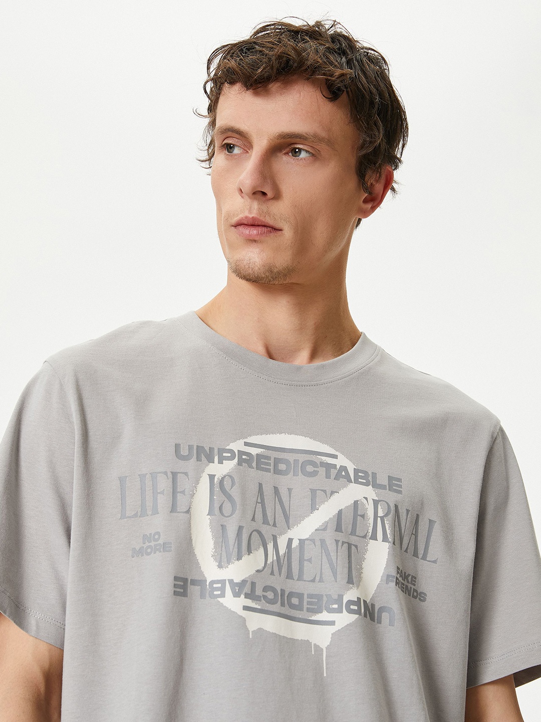 

Koton Men Round Neck Typography Printed Pure Cotton Drop Shoulder Sleeves Longline T-shirt, Grey