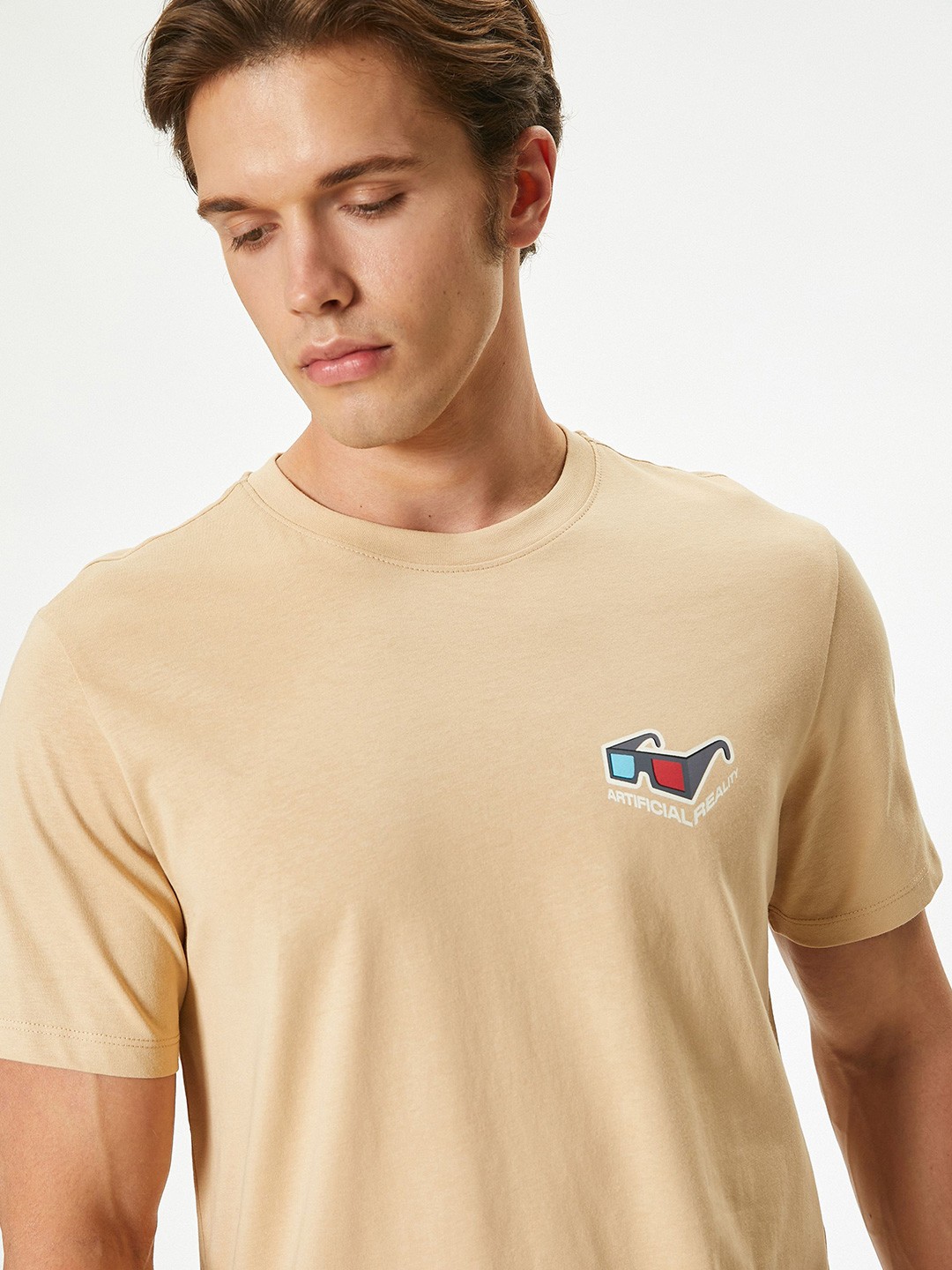 

Koton Men Solid Round Neck T-shirt, Beige