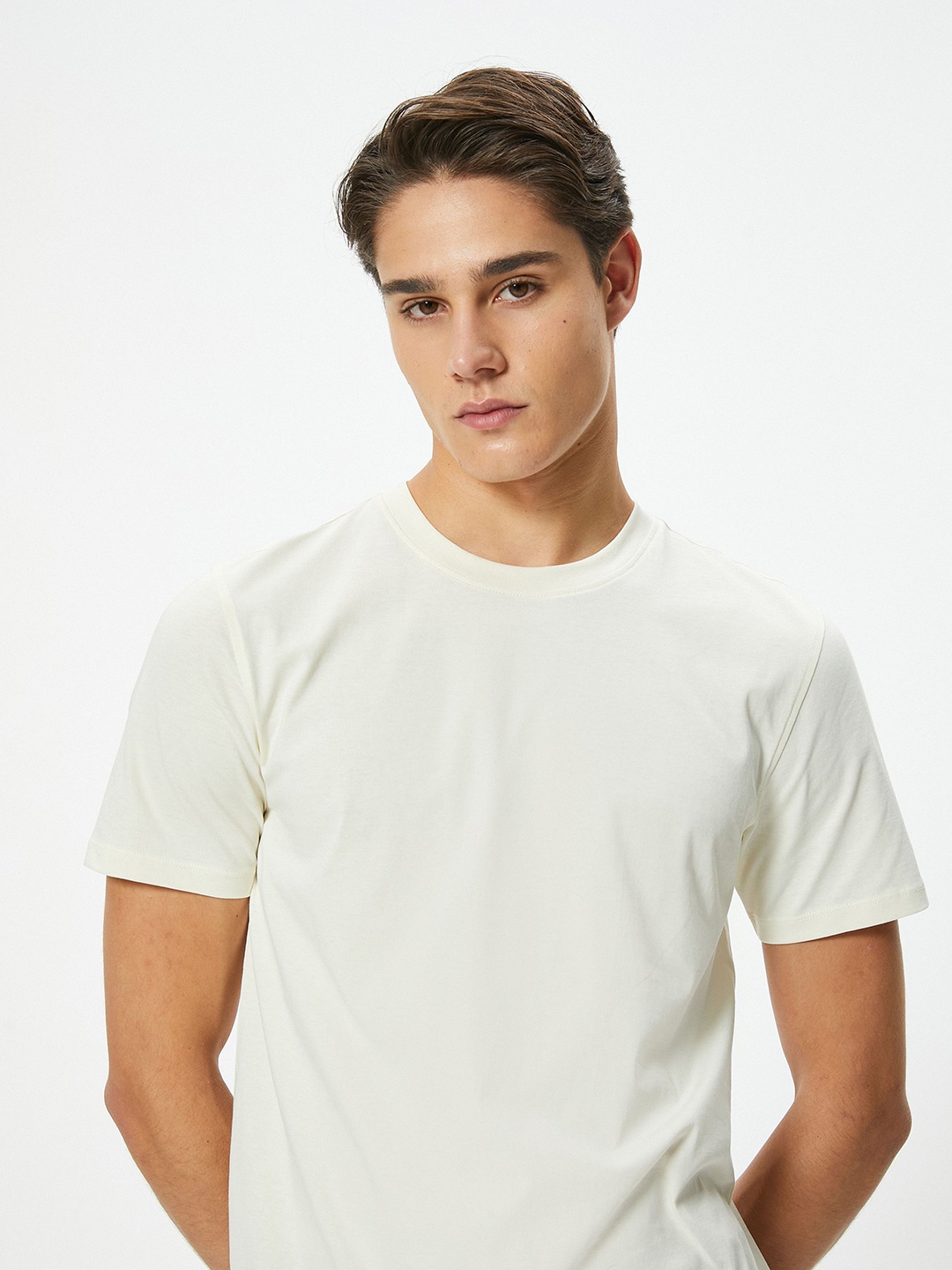 

Koton Men Solid Round Neck Pure Cotton T-shirt, White