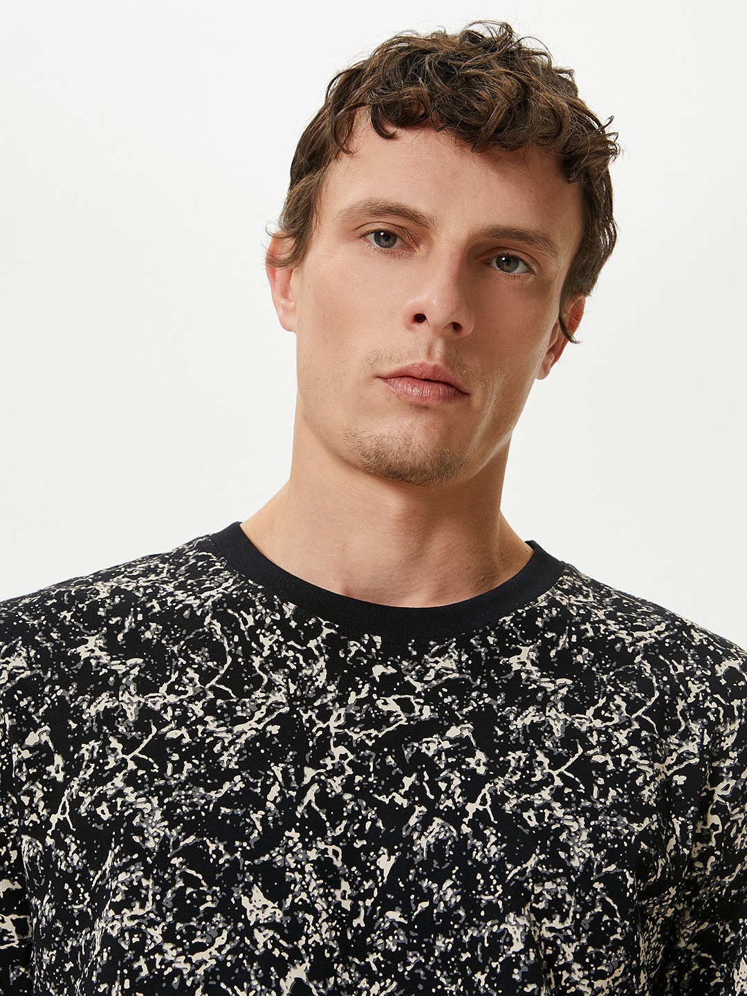 

Koton Men Abstract Printed Round Neck Pure Cotton T-shirt, Black