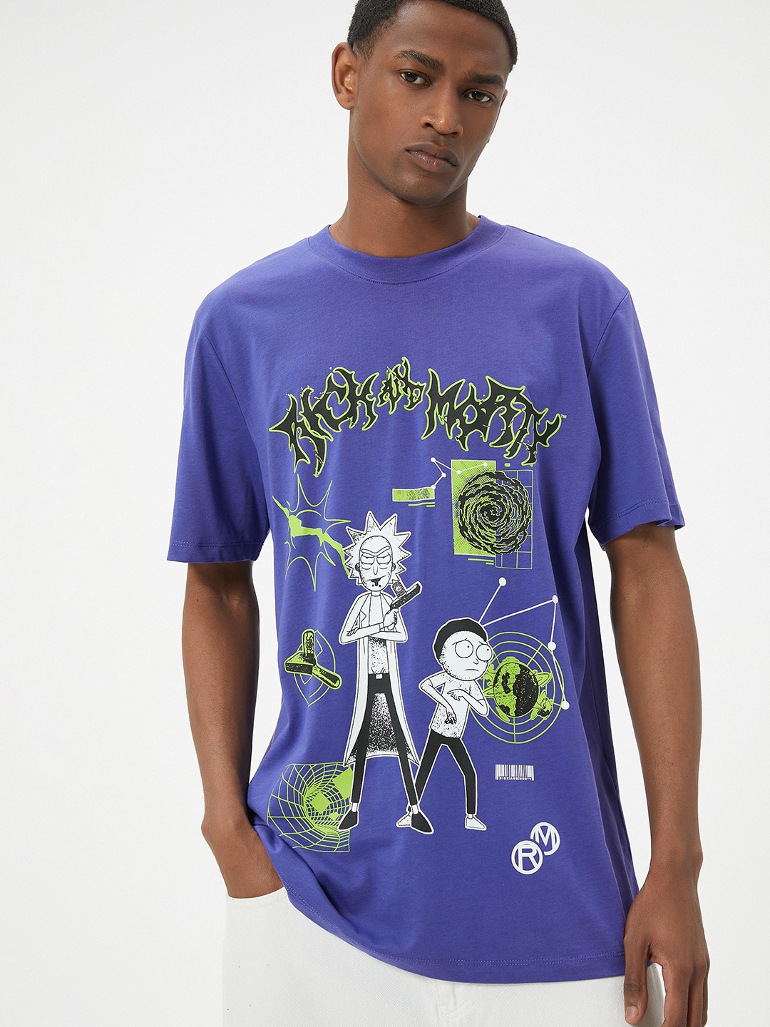 

Koton Men Graphic Printed Round Neck T-shirt, Purple