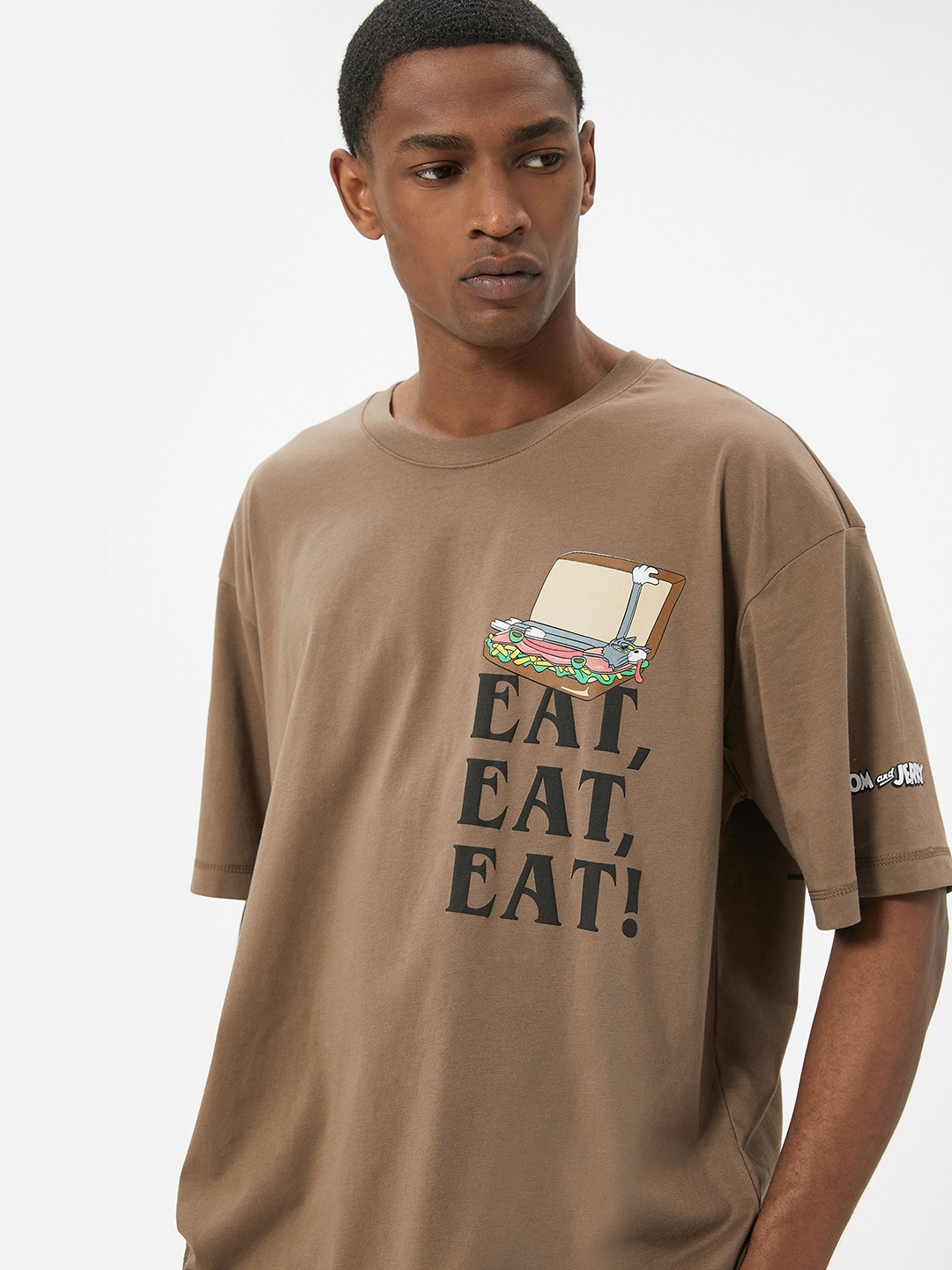 

Koton Men Round Neck Graphic Printed Pure Cotton Drop Shoulder Sleeves Longline T-shirt, Brown