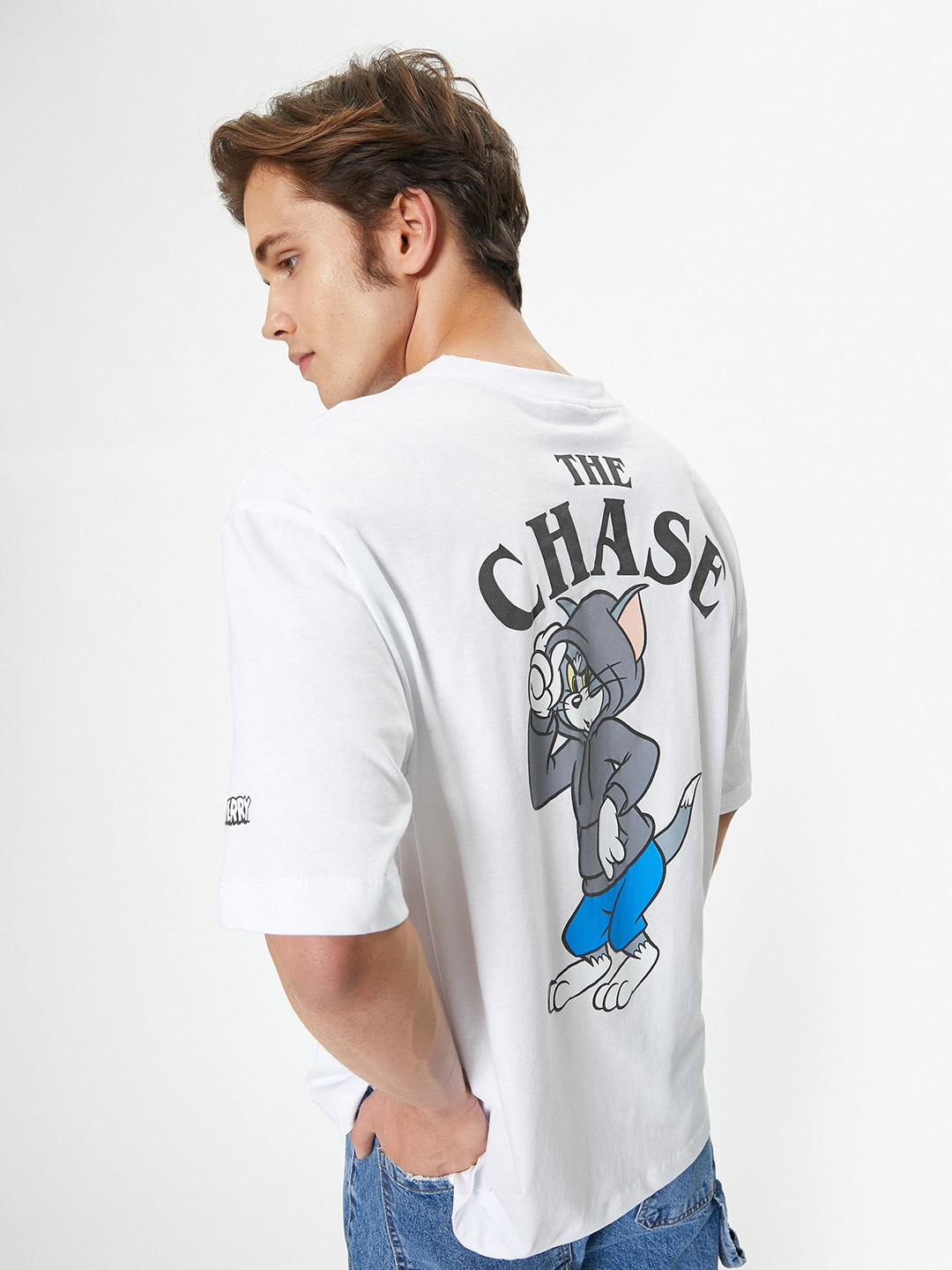 

Koton Men Graphic Printed Round Neck Oversized T-shirt, White