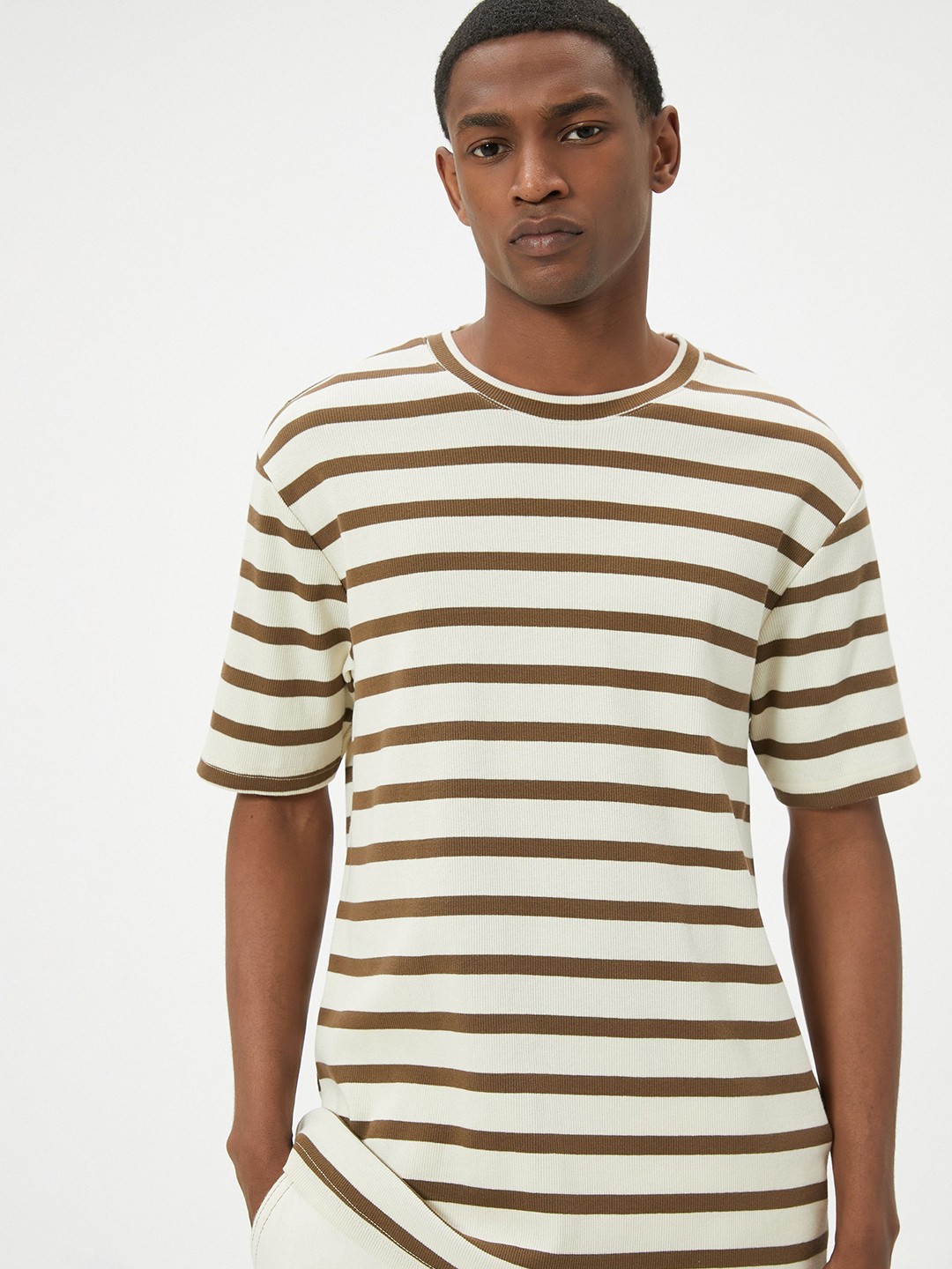 

Koton Men Striped Longline T-shirt, Brown