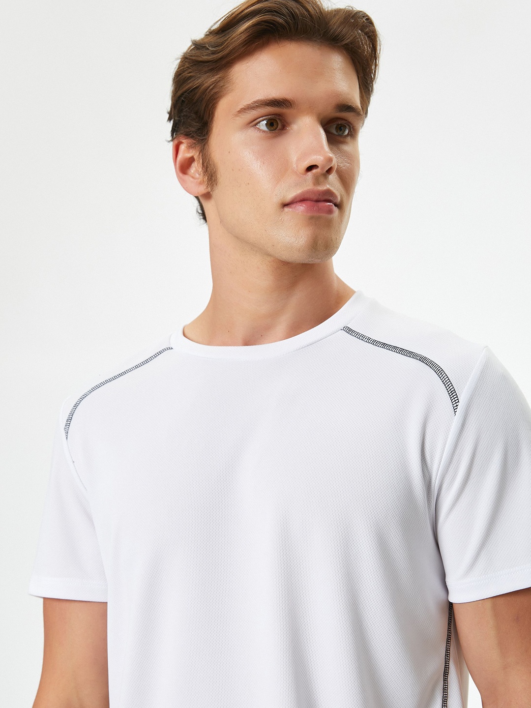 

Koton Men Solid Round Neck T-shirt, White