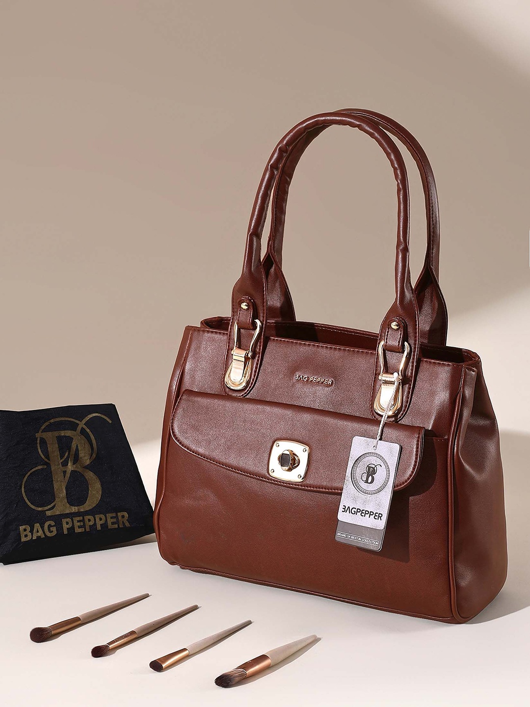 

Bag Pepper PU Structured Handheld Bag with Applique, Brown