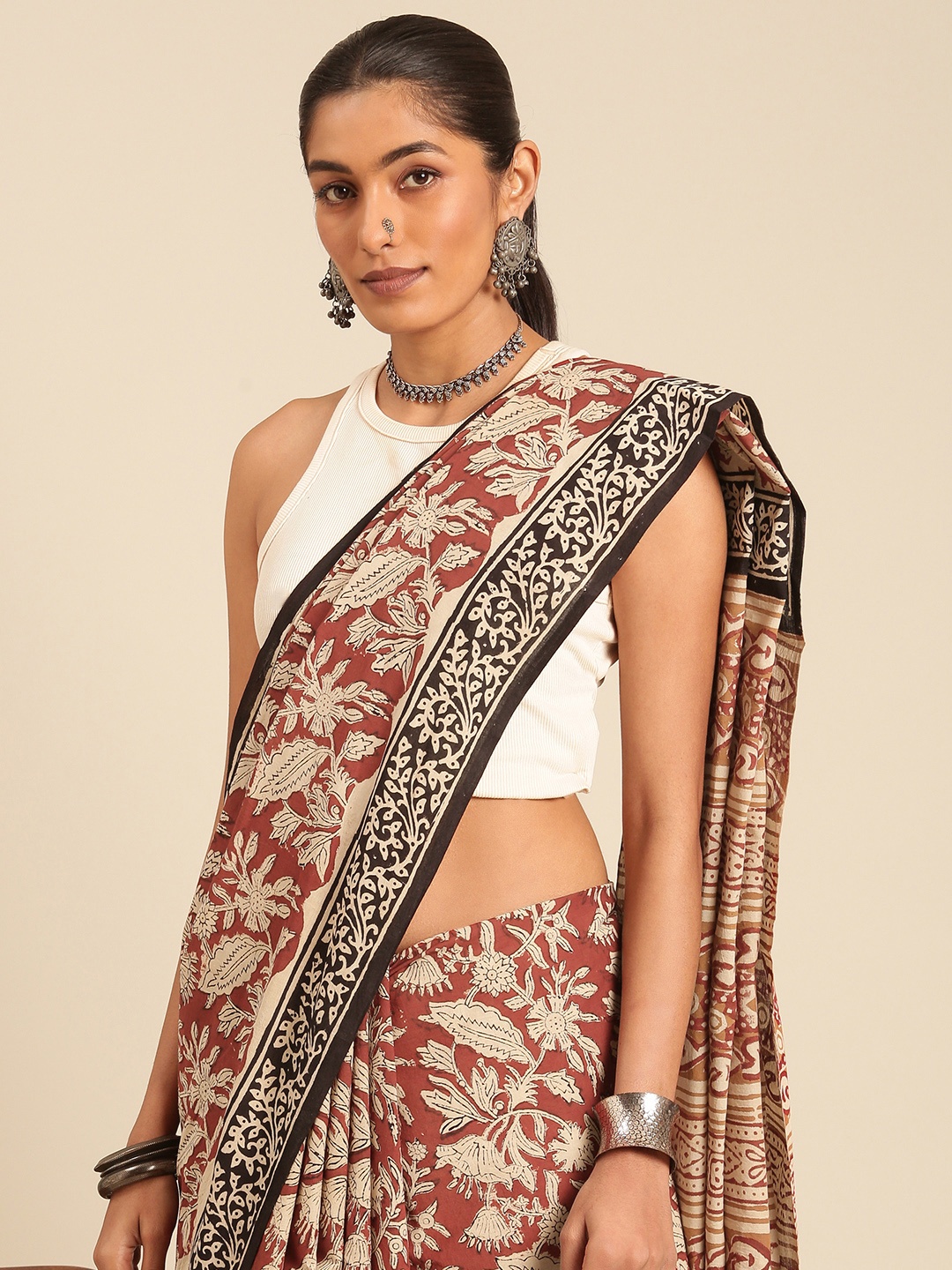 

Taavi Bagru Saree, Maroon