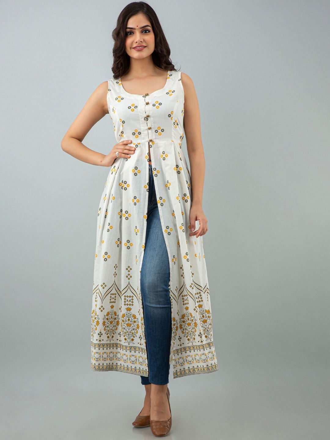 

ftDiva Floral Printed Round Neck Straight Kurta, White