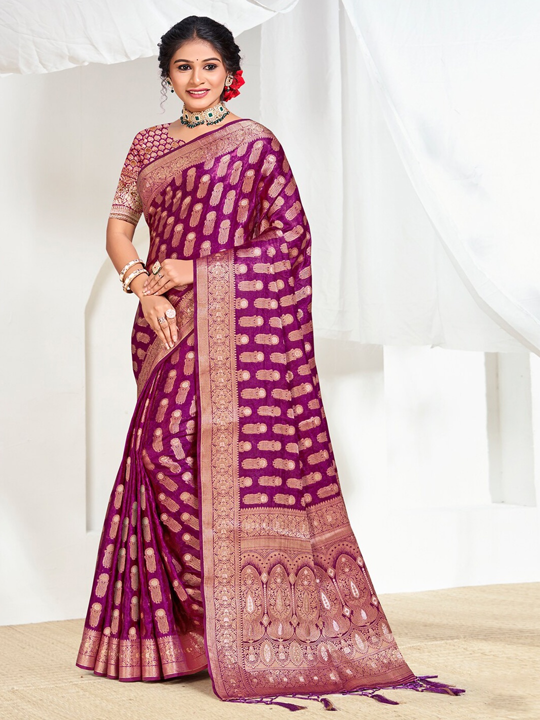 

Exclusiva Woven Design Zari Saree, Purple