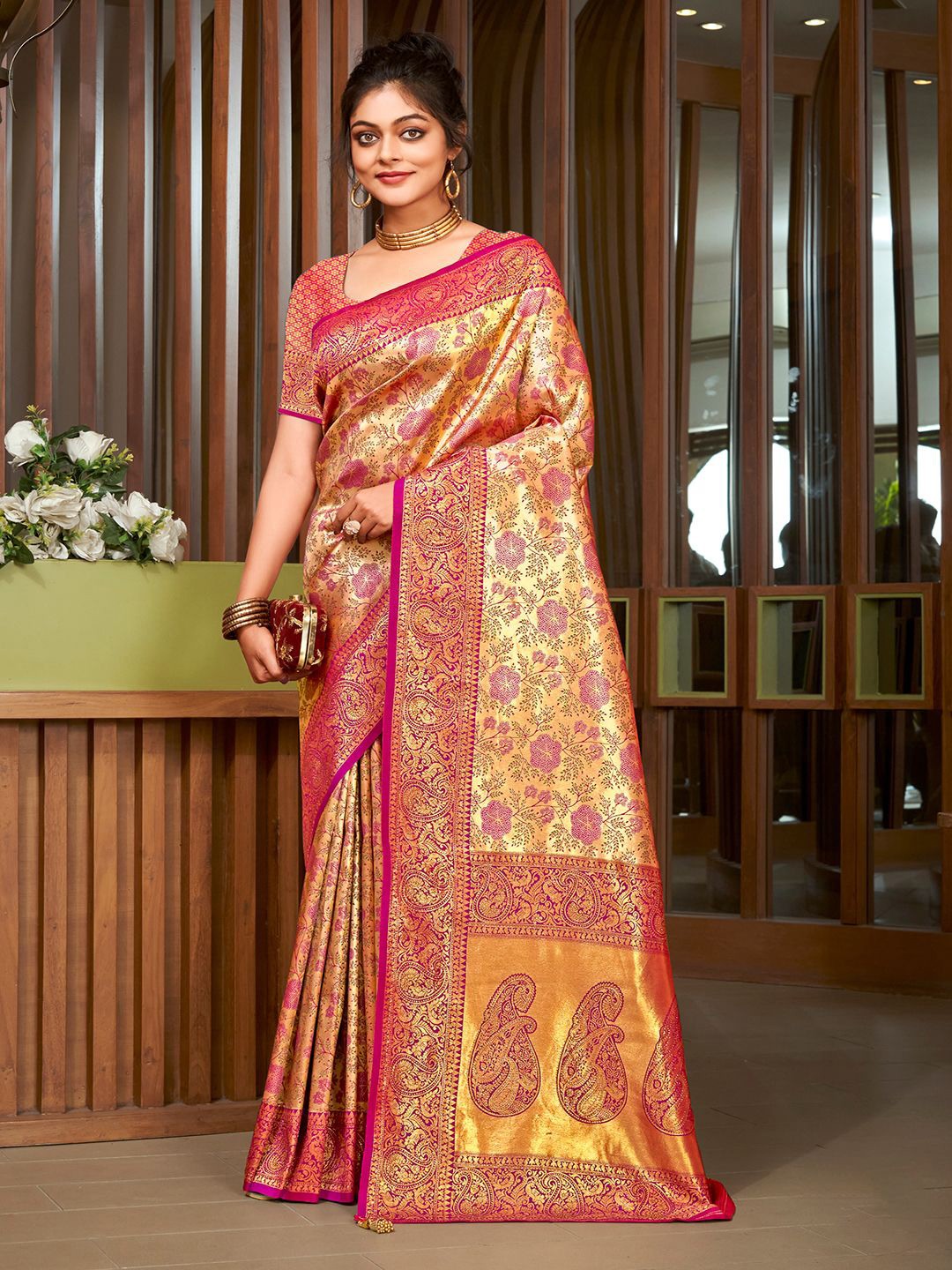 

Exclusiva Ethnic Motifs Zari Saree, Yellow