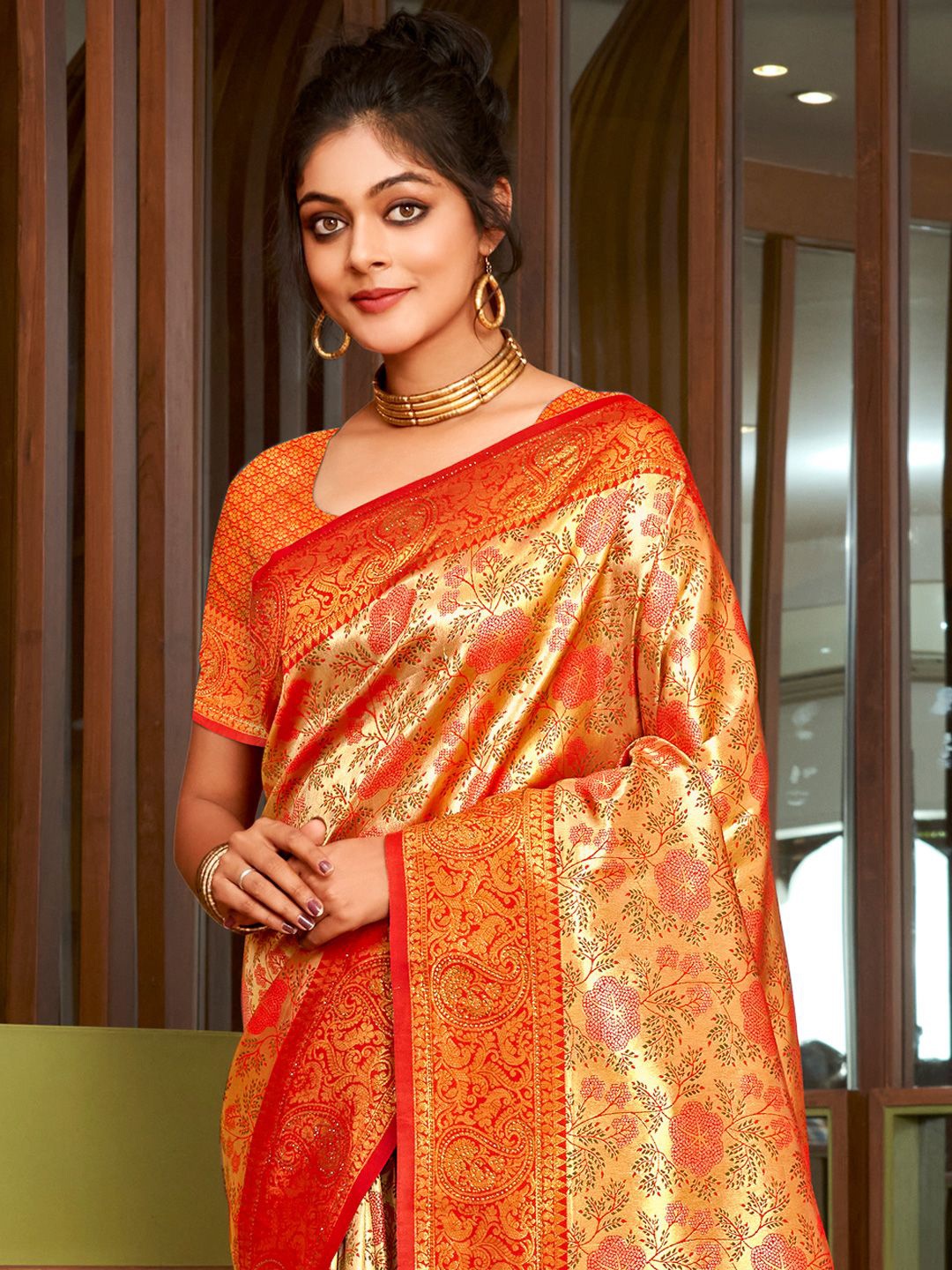 

Exclusiva Woven Design Zari Saree, Orange