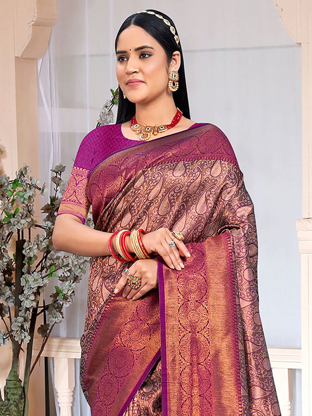 

Exclusiva Woven Design Zari Saree, Purple