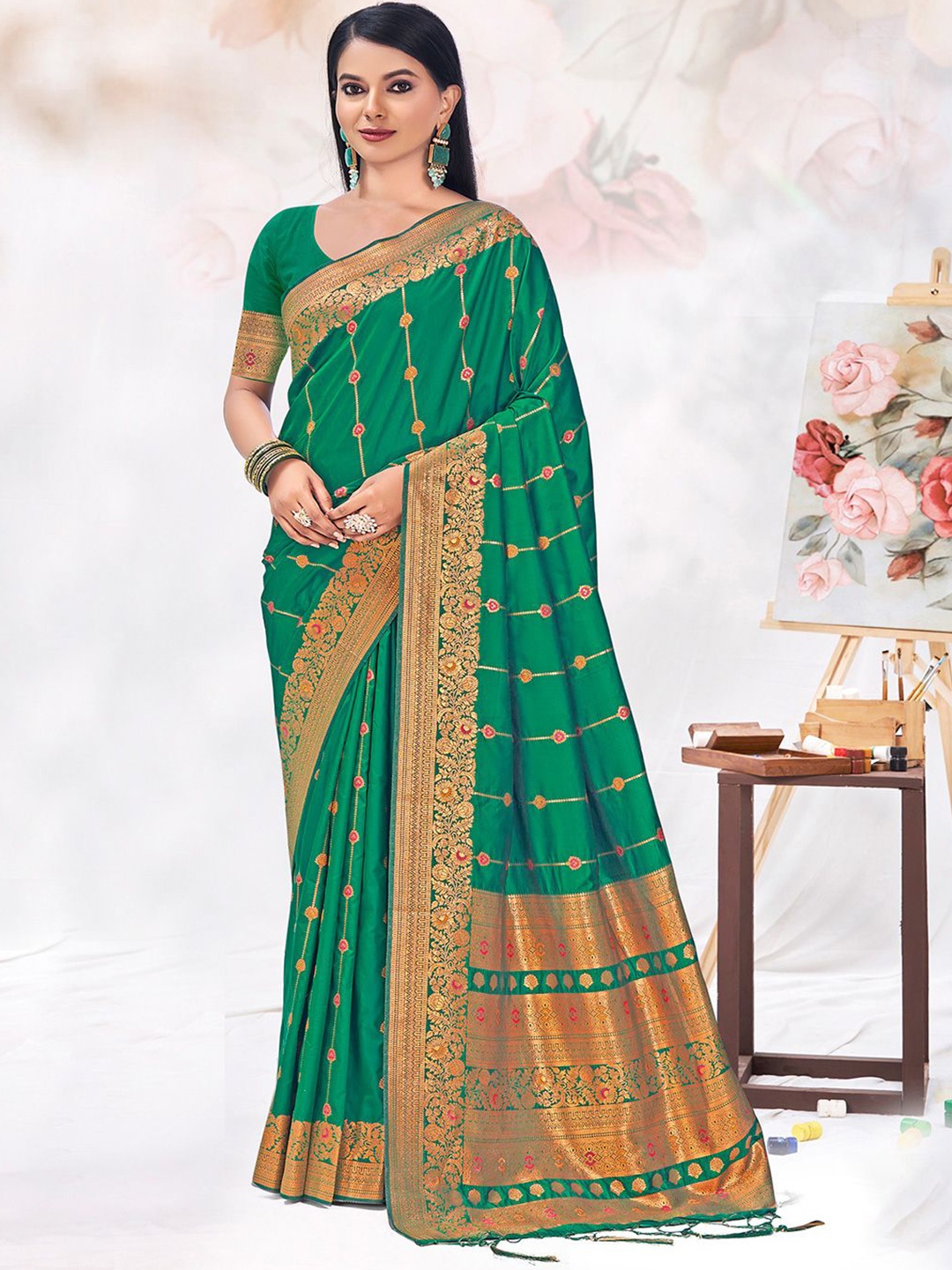 

Exclusiva Woven Design Zari Saree, Green