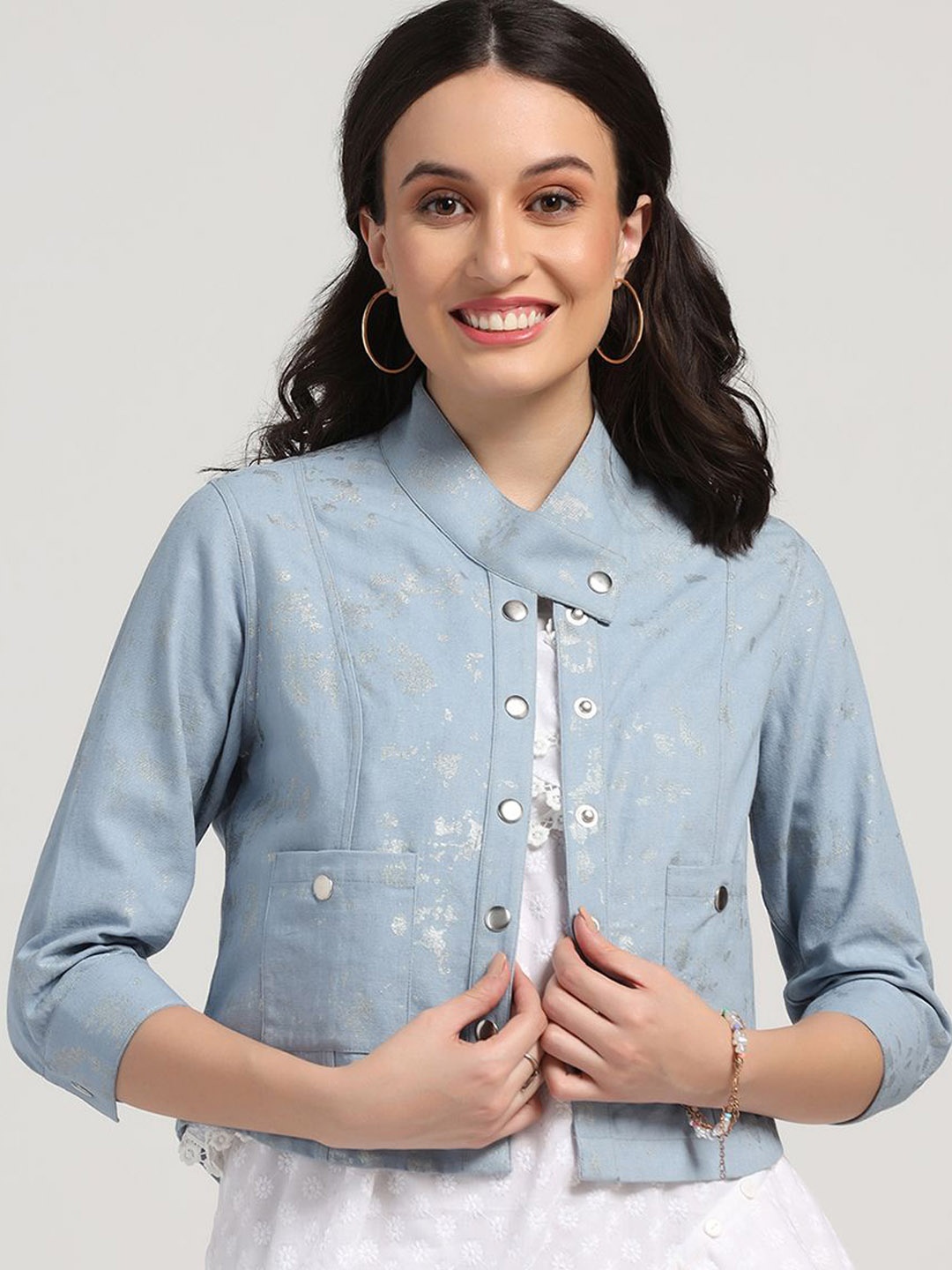 

LELA Women Crop Denim Jacket, Blue