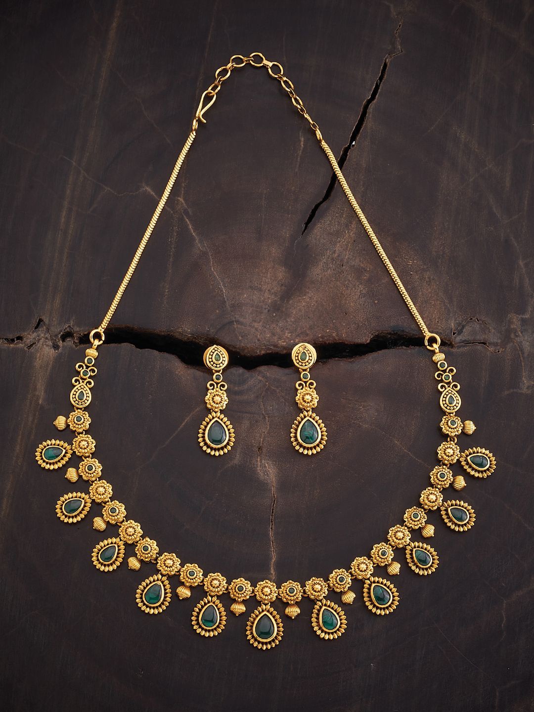 

Kushal's Fashion Jewellery Gold-Plated Stone-Studded Ethnic Antique Jewellery Set, Green