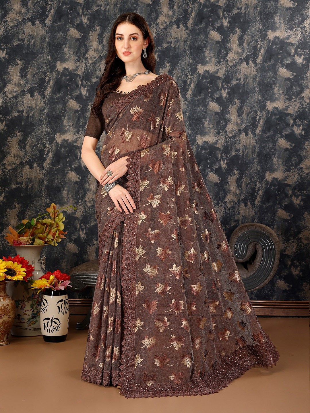 

HERE&NOW Floral Embroidered Saree, Brown
