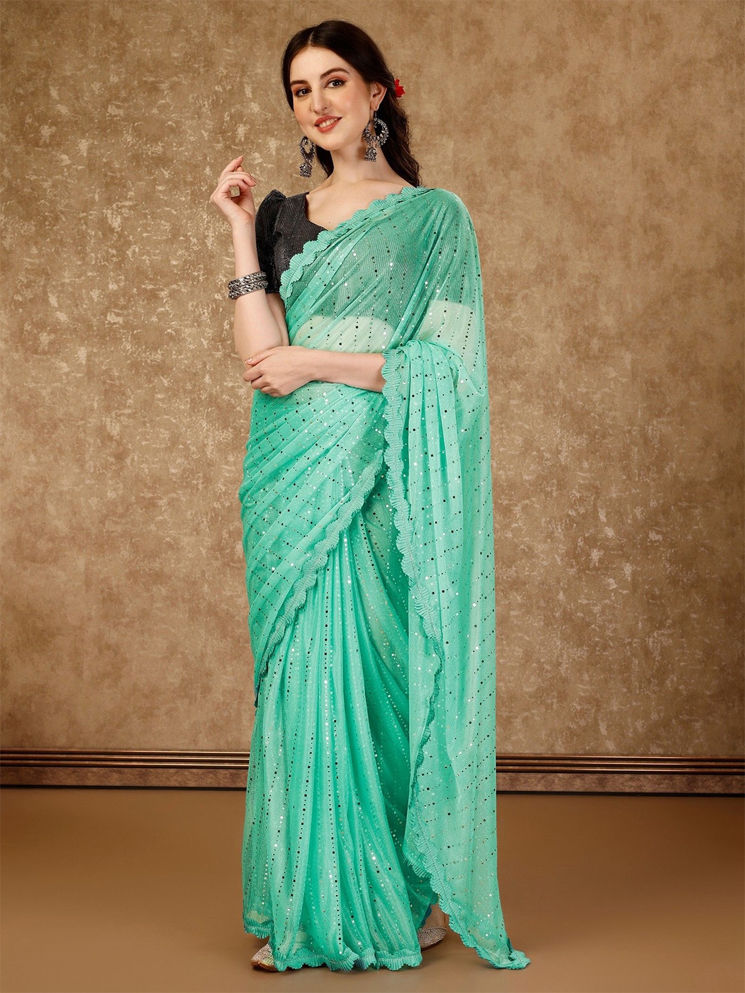 

HERE&NOW Embellished Mukaish Saree, Green