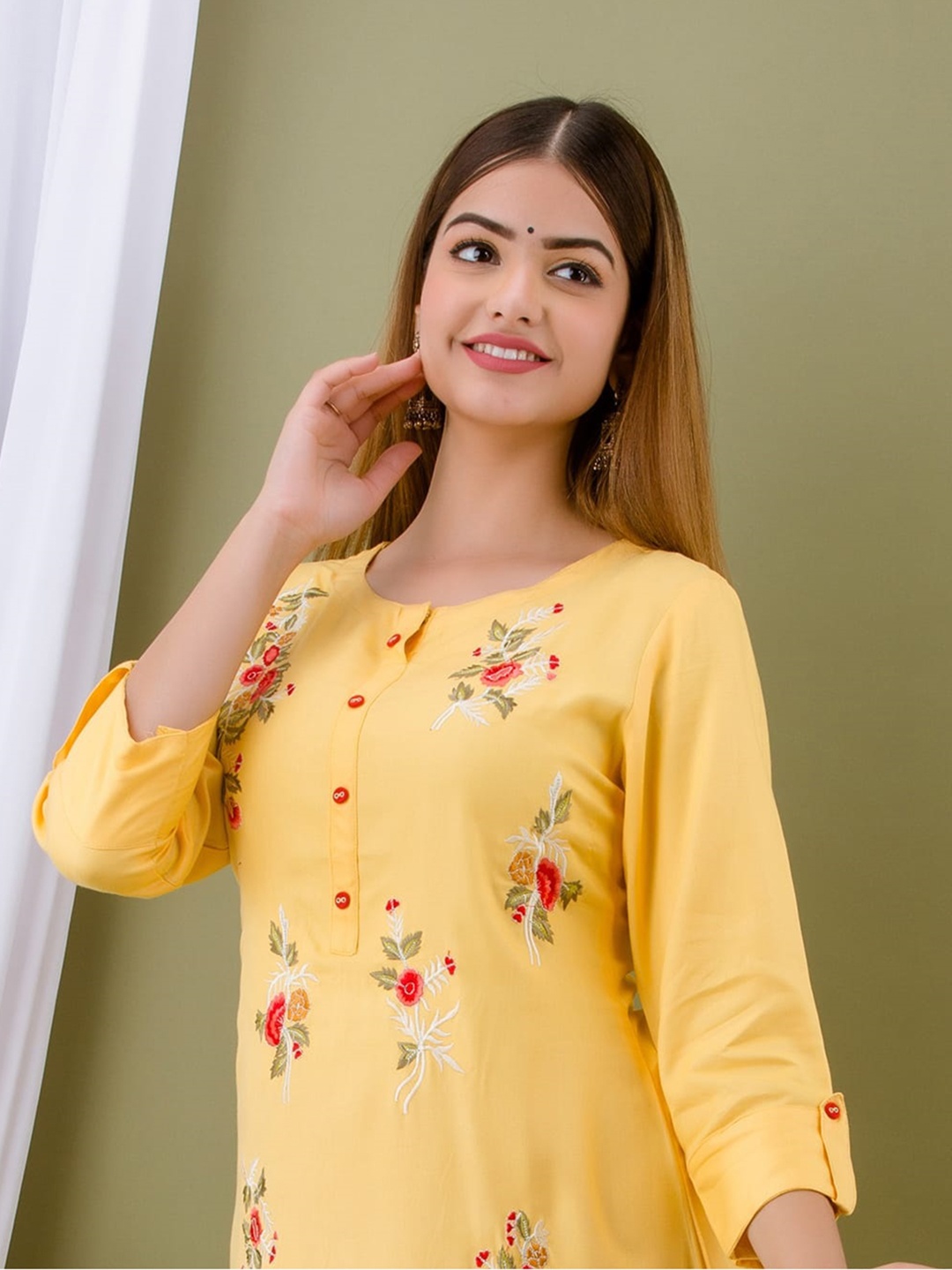 RANGREAL Floral Embroidered Round Neck Thread Work Straight Kurta, Yellow