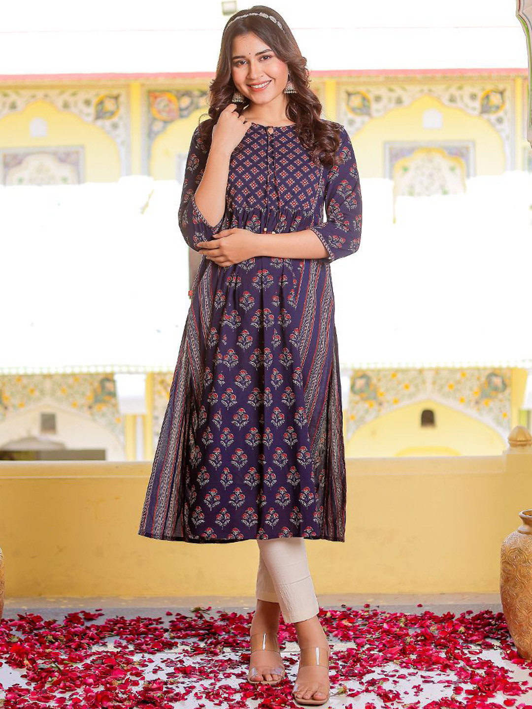 

VASVI Floral Printed Tie-Up Neck Cotton A Line Kurta, Blue